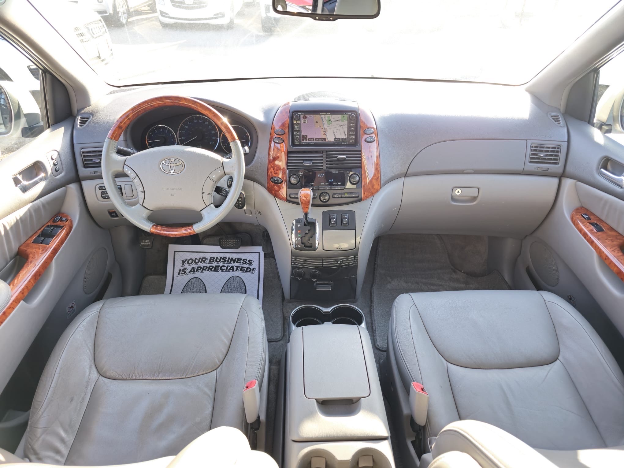 /rahmanmotors/2010-Toyota-Sienna-48720542357772545.jpg