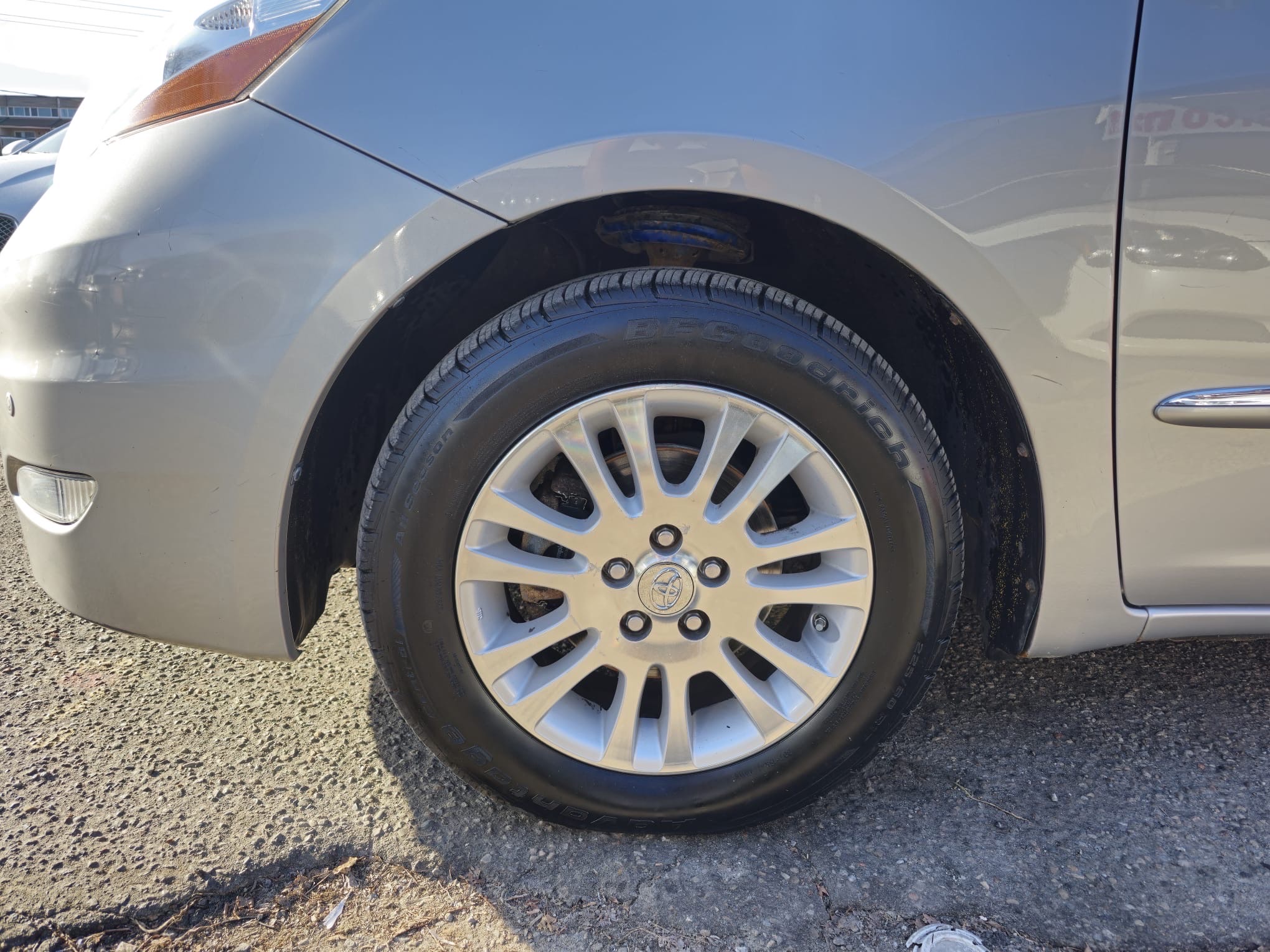 /rahmanmotors/2010-Toyota-Sienna-5444006852611052.jpg