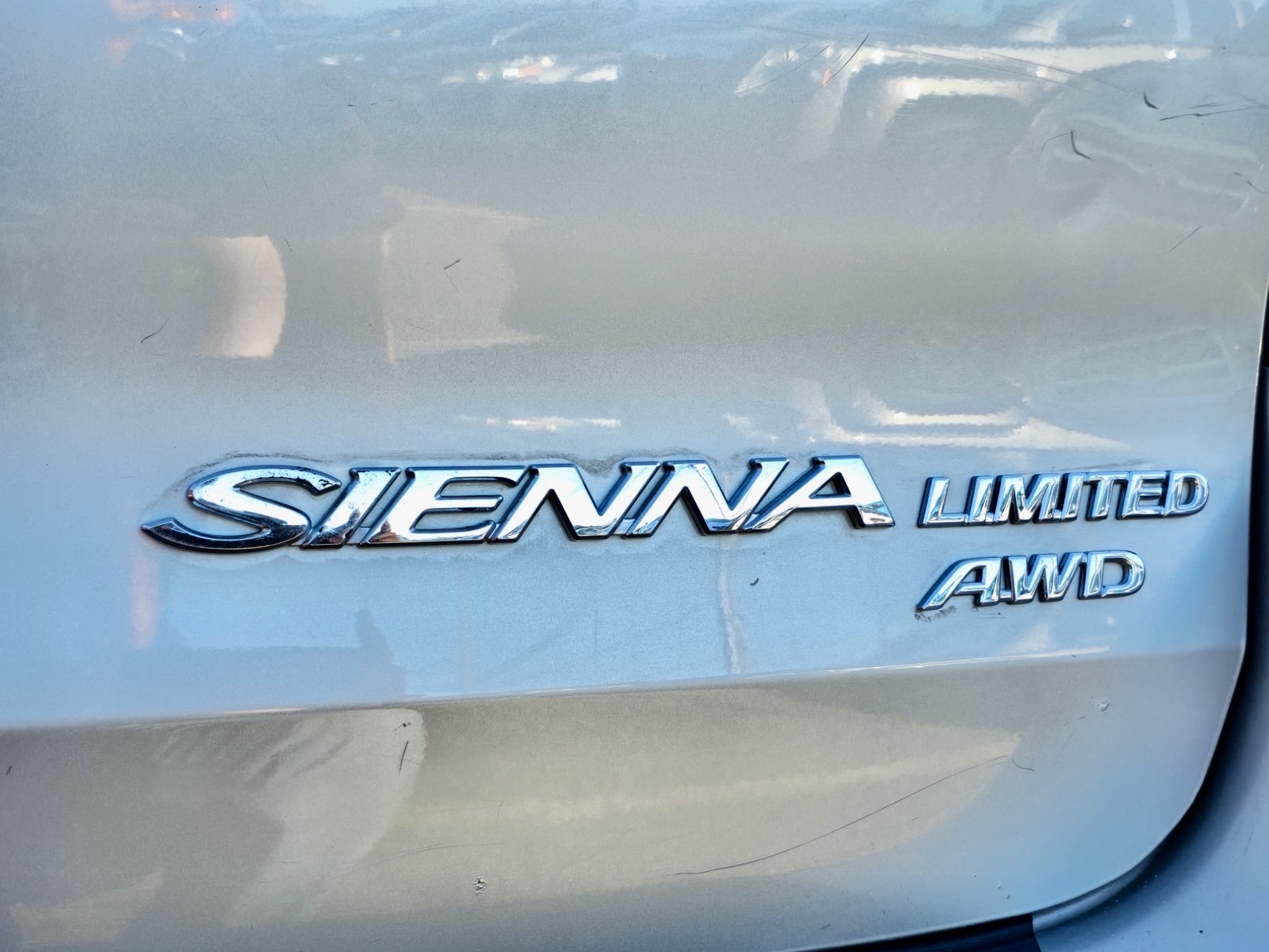 /rahmanmotors/2010-Toyota-Sienna-7414782140452867.jpg