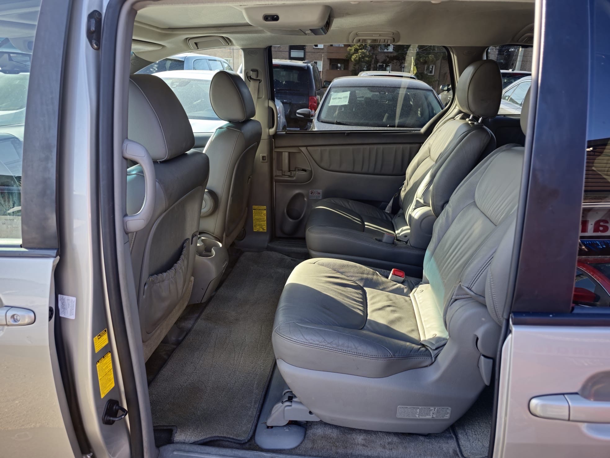 /rahmanmotors/2010-Toyota-Sienna-820171339524842.jpg