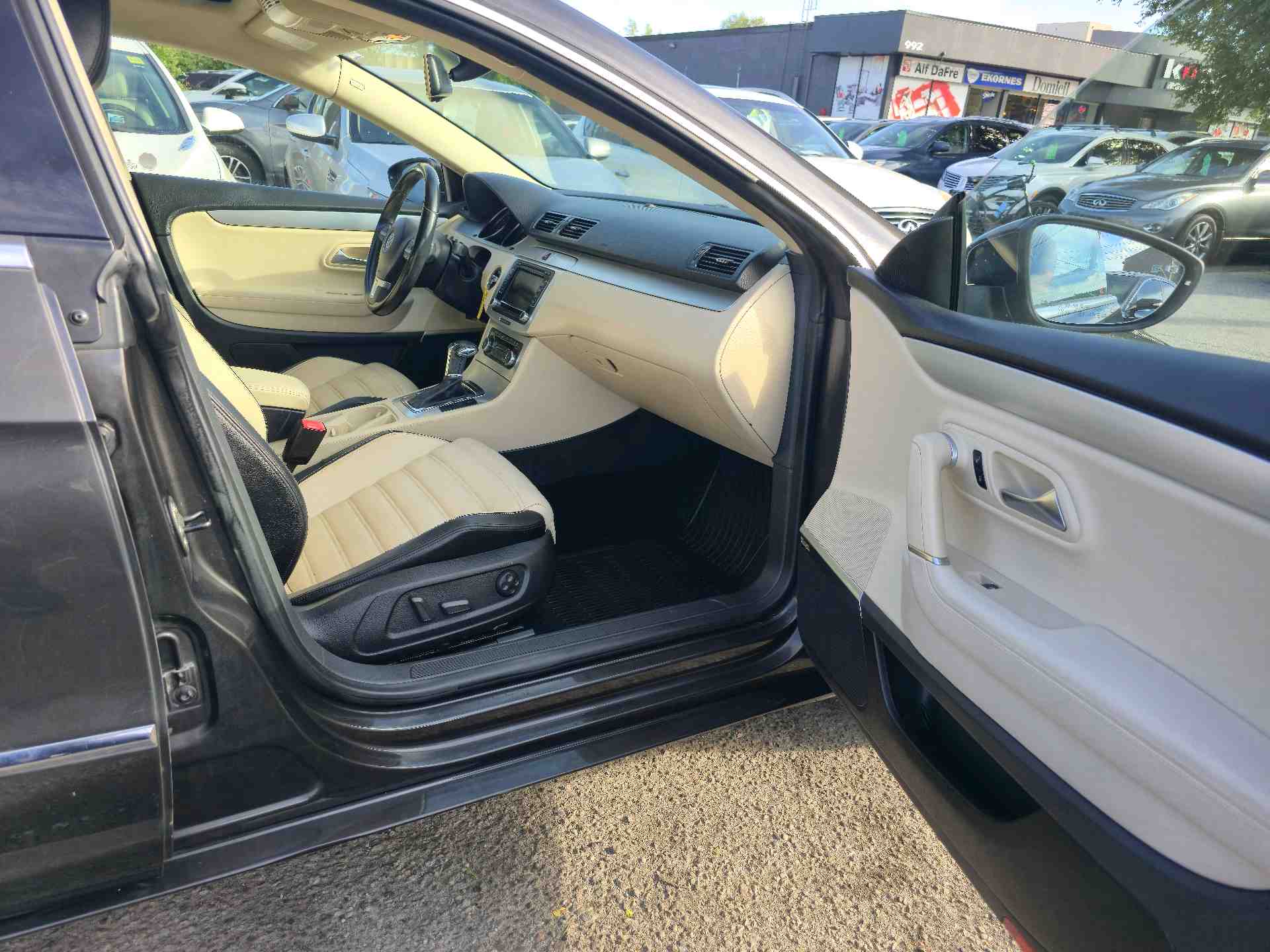 /rahmanmotors/2010-Volkswagen-PassatCC-002015833223405039.jpg