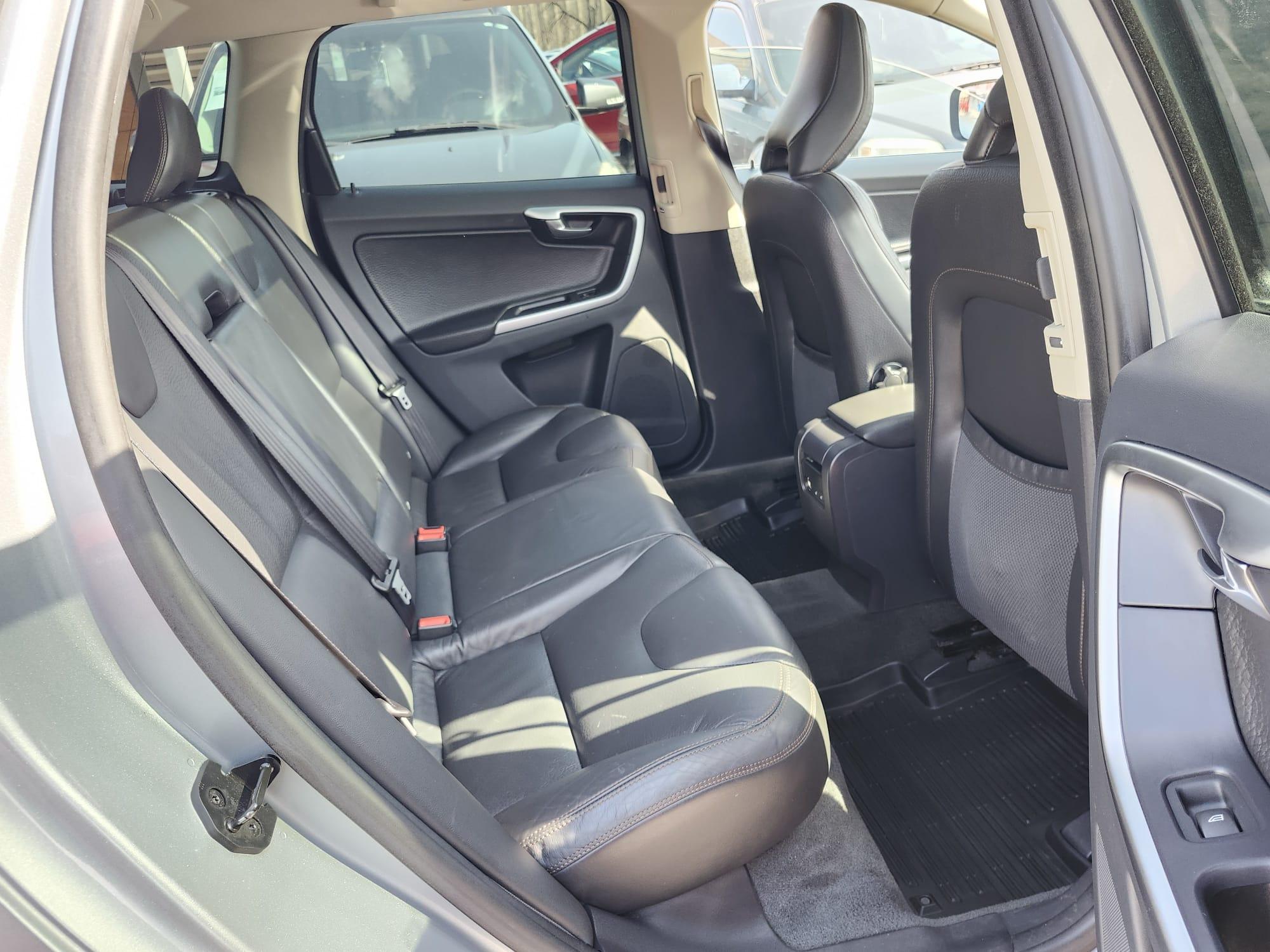 /rahmanmotors/2010-Volvo-XC60-1179319102873464.jpg