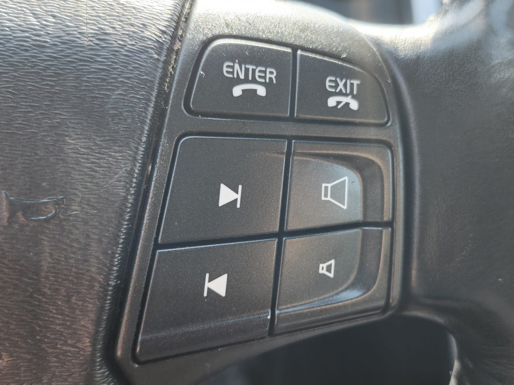 /rahmanmotors/2010-Volvo-XC60-7441978190116716.jpg