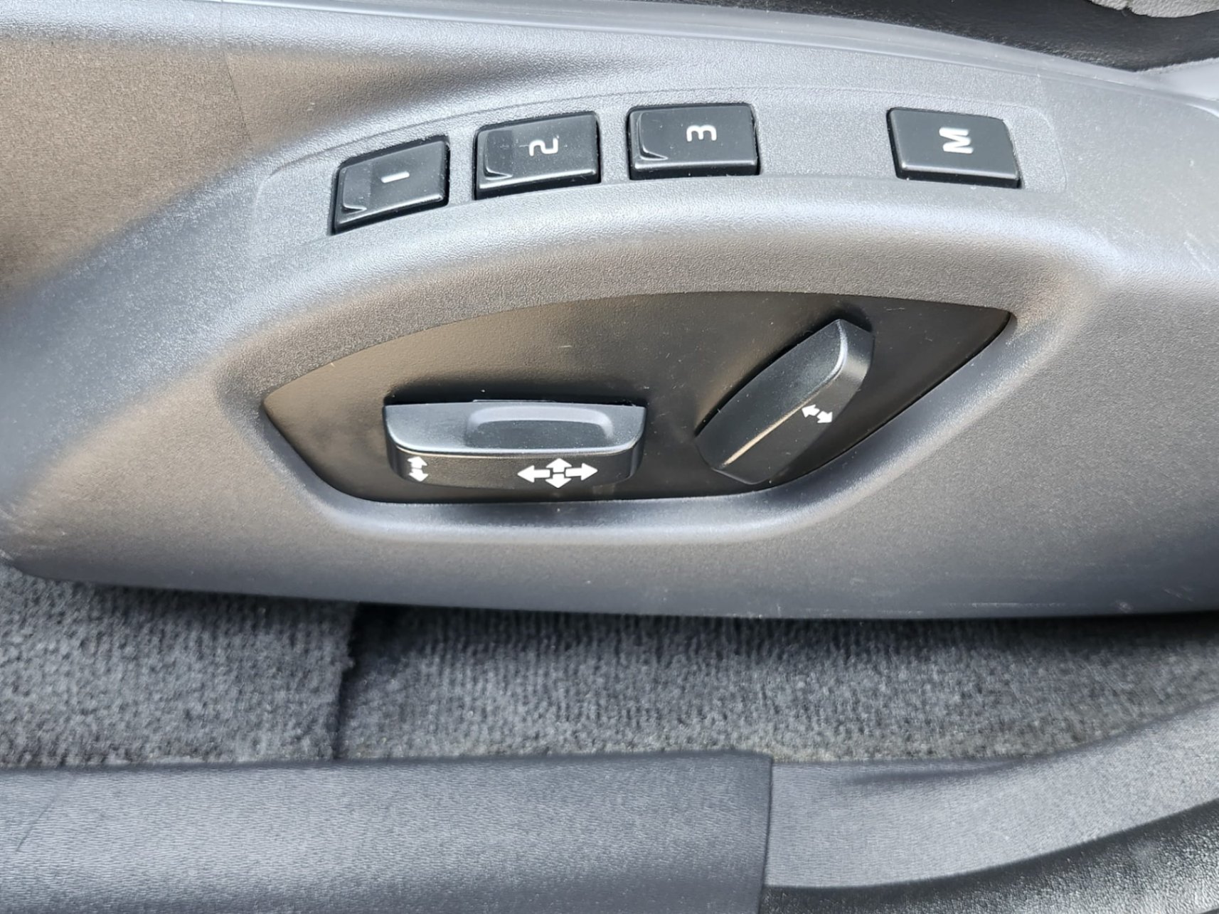 /rahmanmotors/2010-Volvo-XC60-8428791630618351.jpg