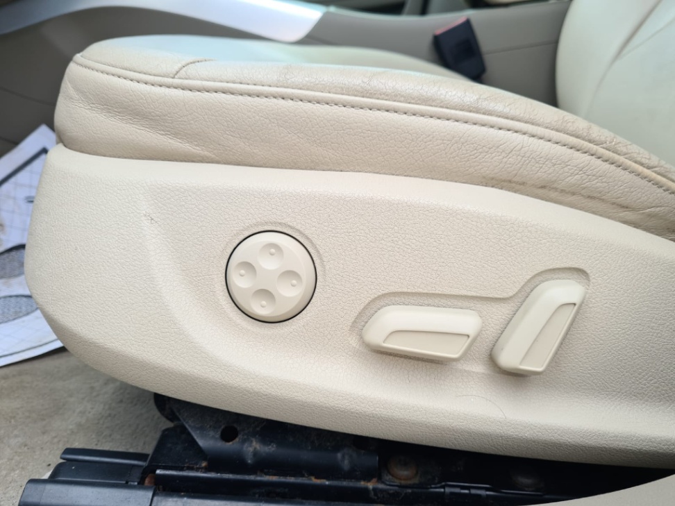 /rahmanmotors/2011-Audi-A4-49823878547683287.jpg
