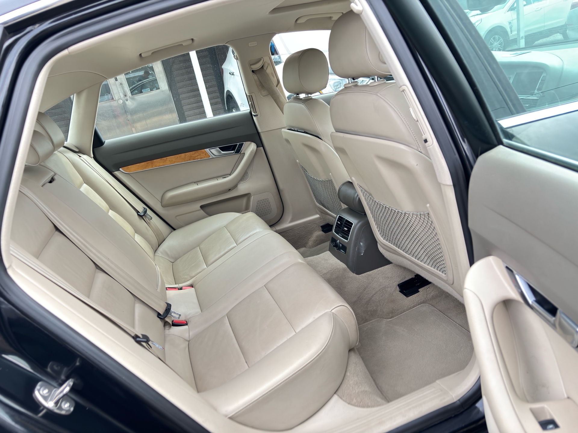 /rahmanmotors/2011-Audi-A6-13825361084299104.jpg