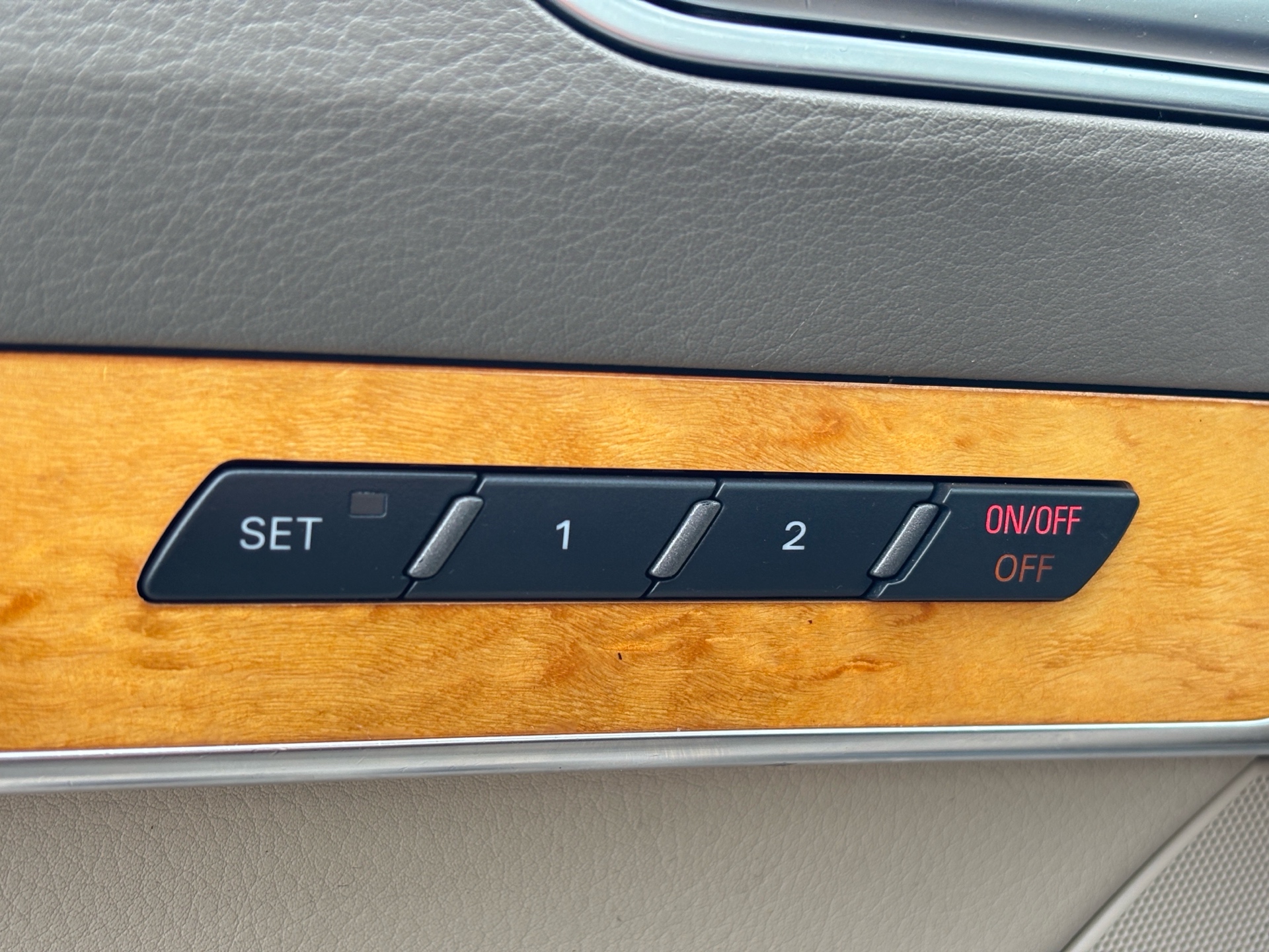 /rahmanmotors/2011-Audi-A6-14281743193763452.jpg
