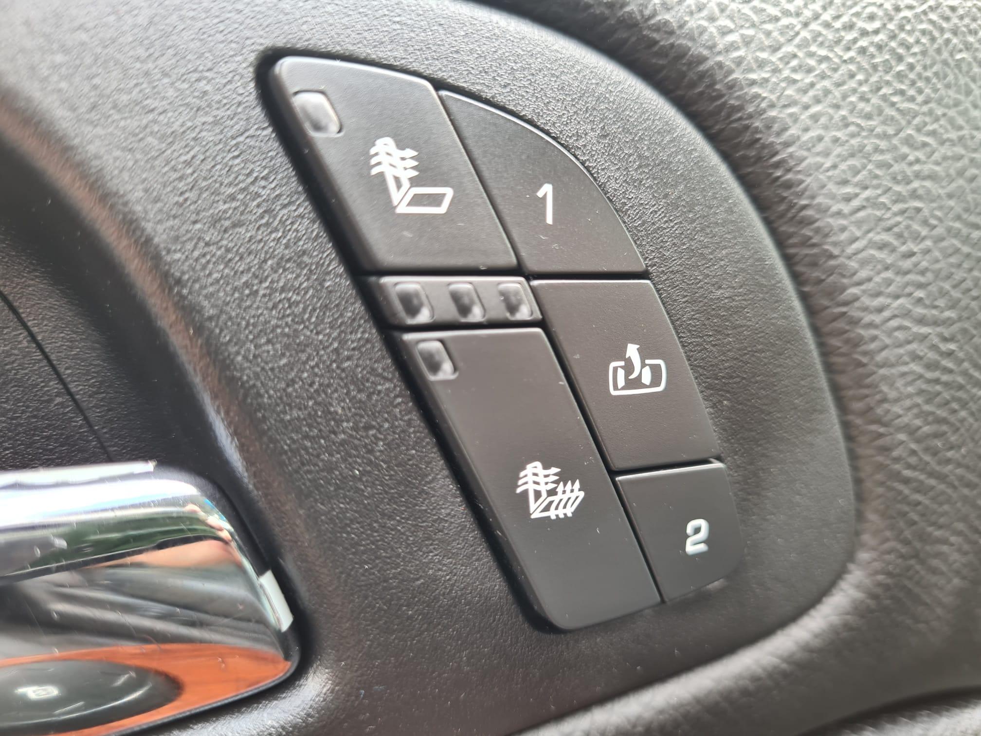 /rahmanmotors/2011-Chevrolet-Avalanche-3574812079083125.jpg