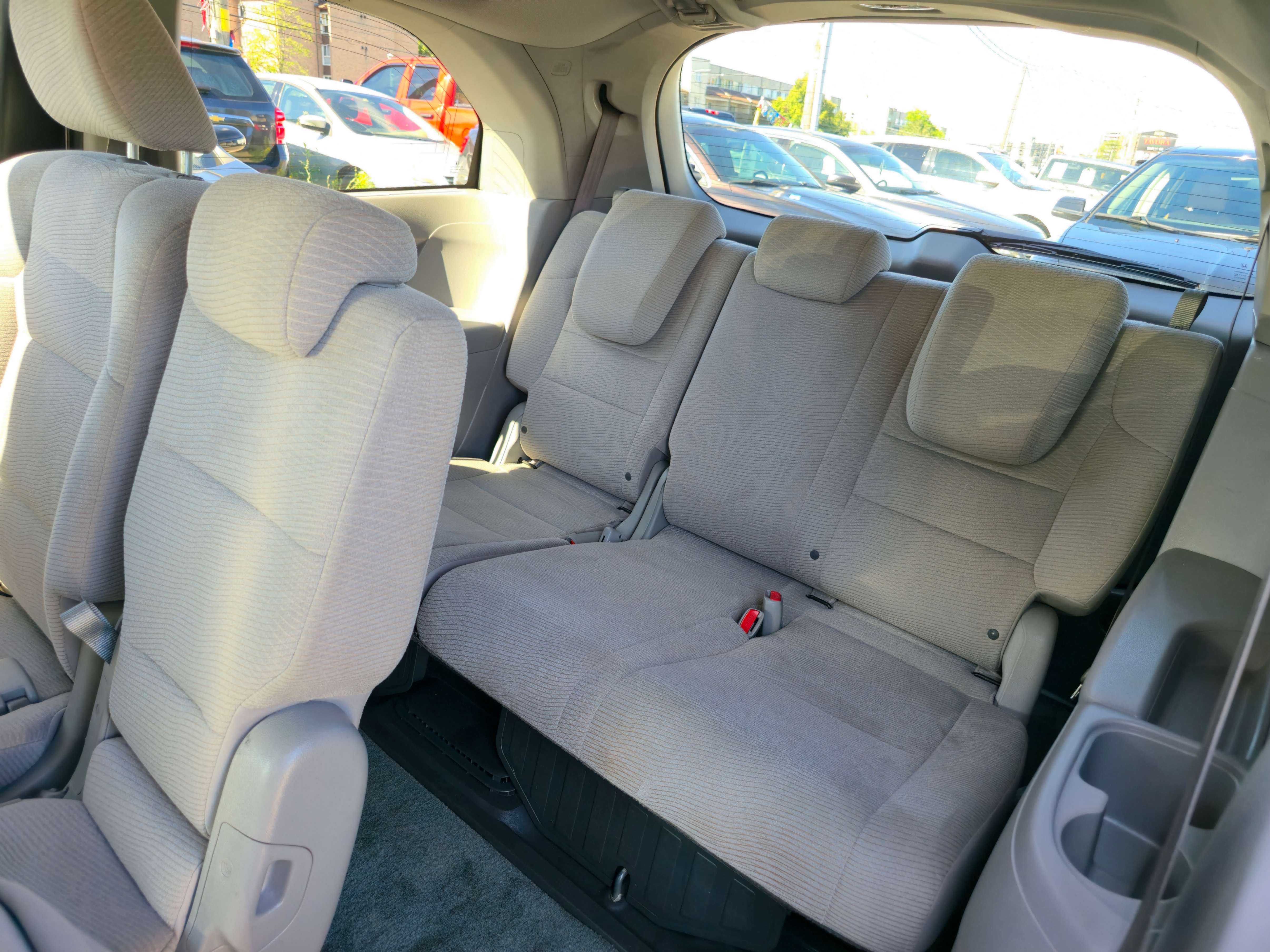/rahmanmotors/2011-Honda-Odyssey-012215476917355916.jpg