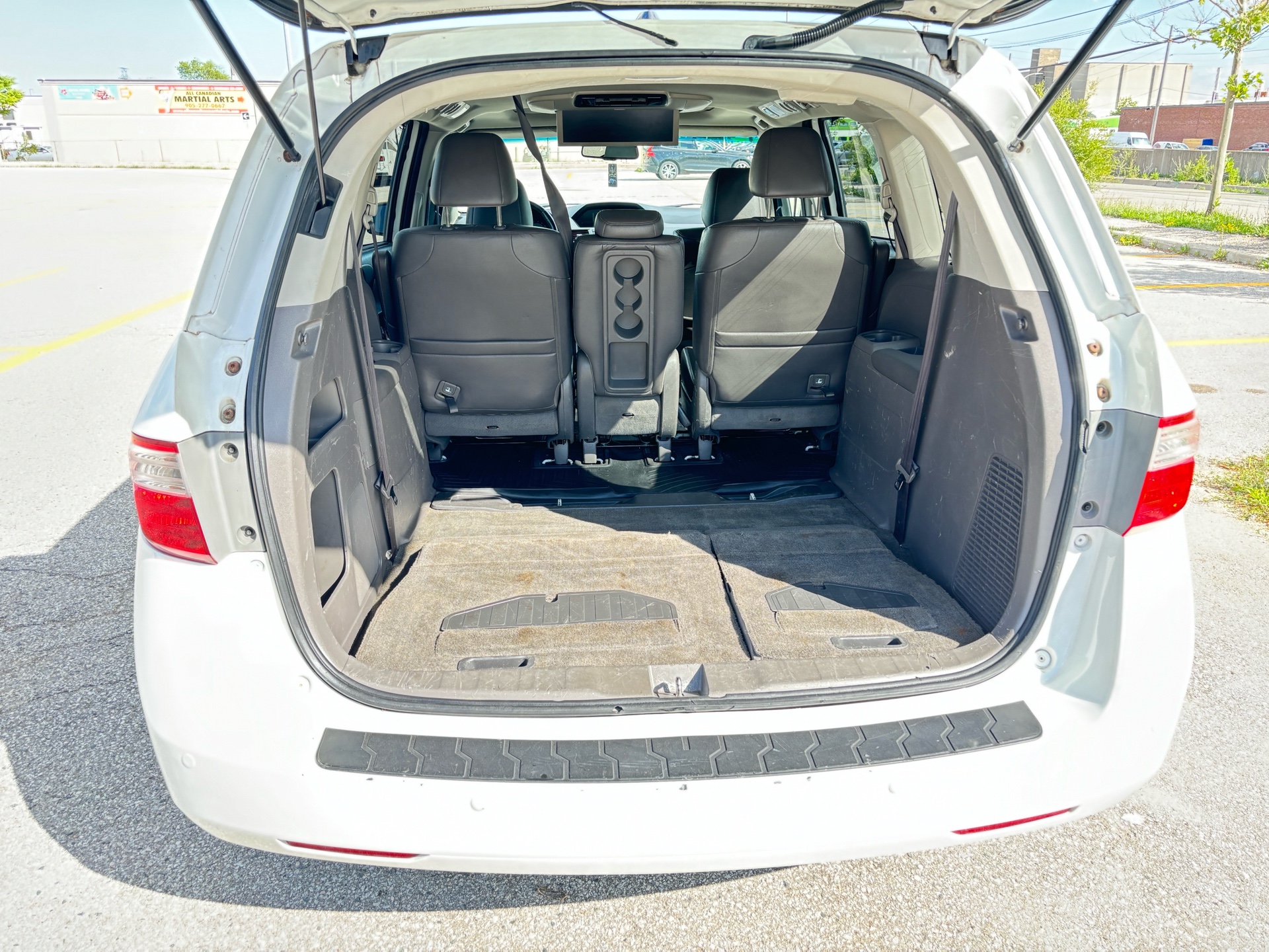 /rahmanmotors/2011-Honda-Odyssey-14535183302575083.jpg