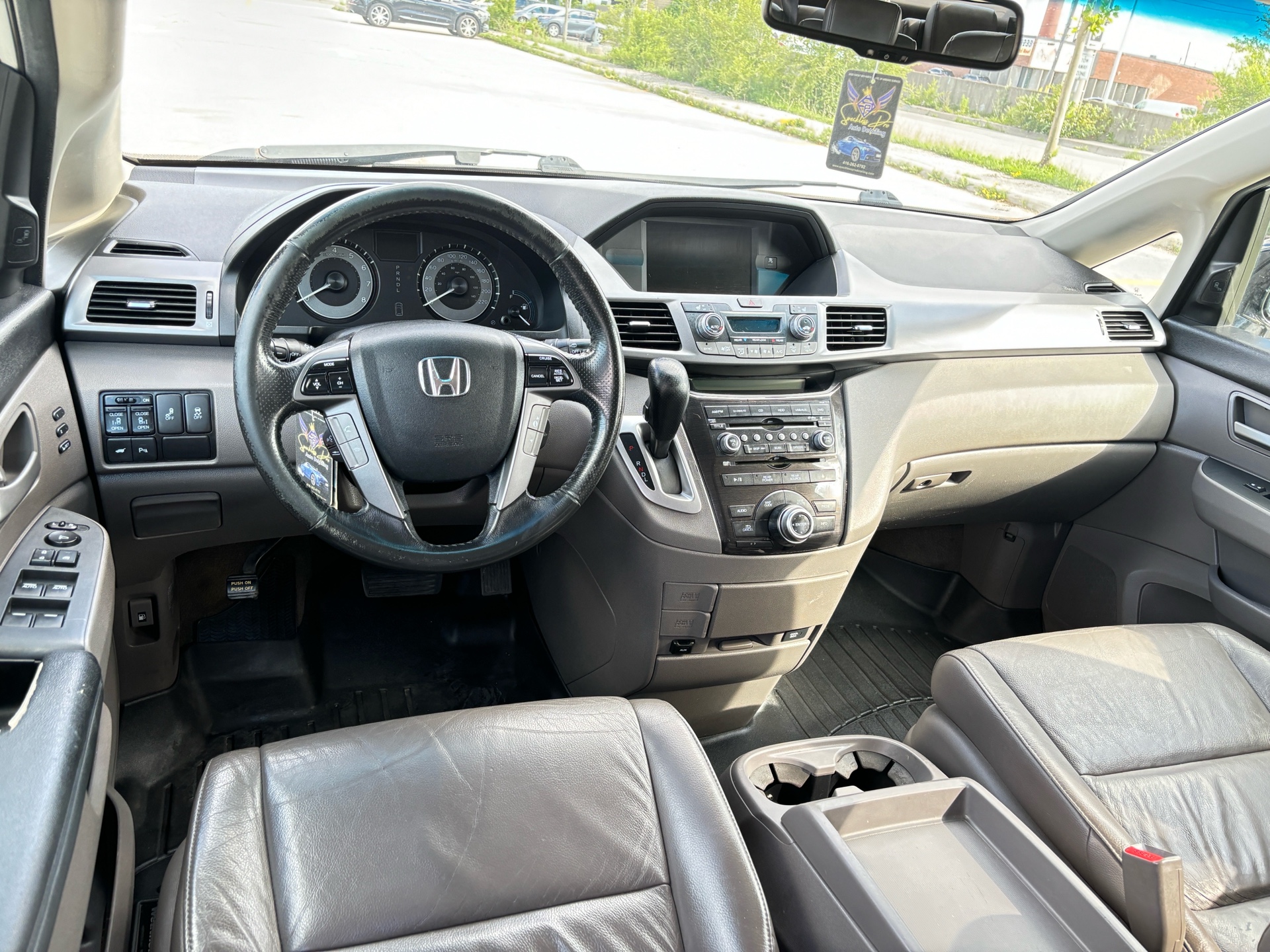 /rahmanmotors/2011-Honda-Odyssey-2107911238025324.jpg
