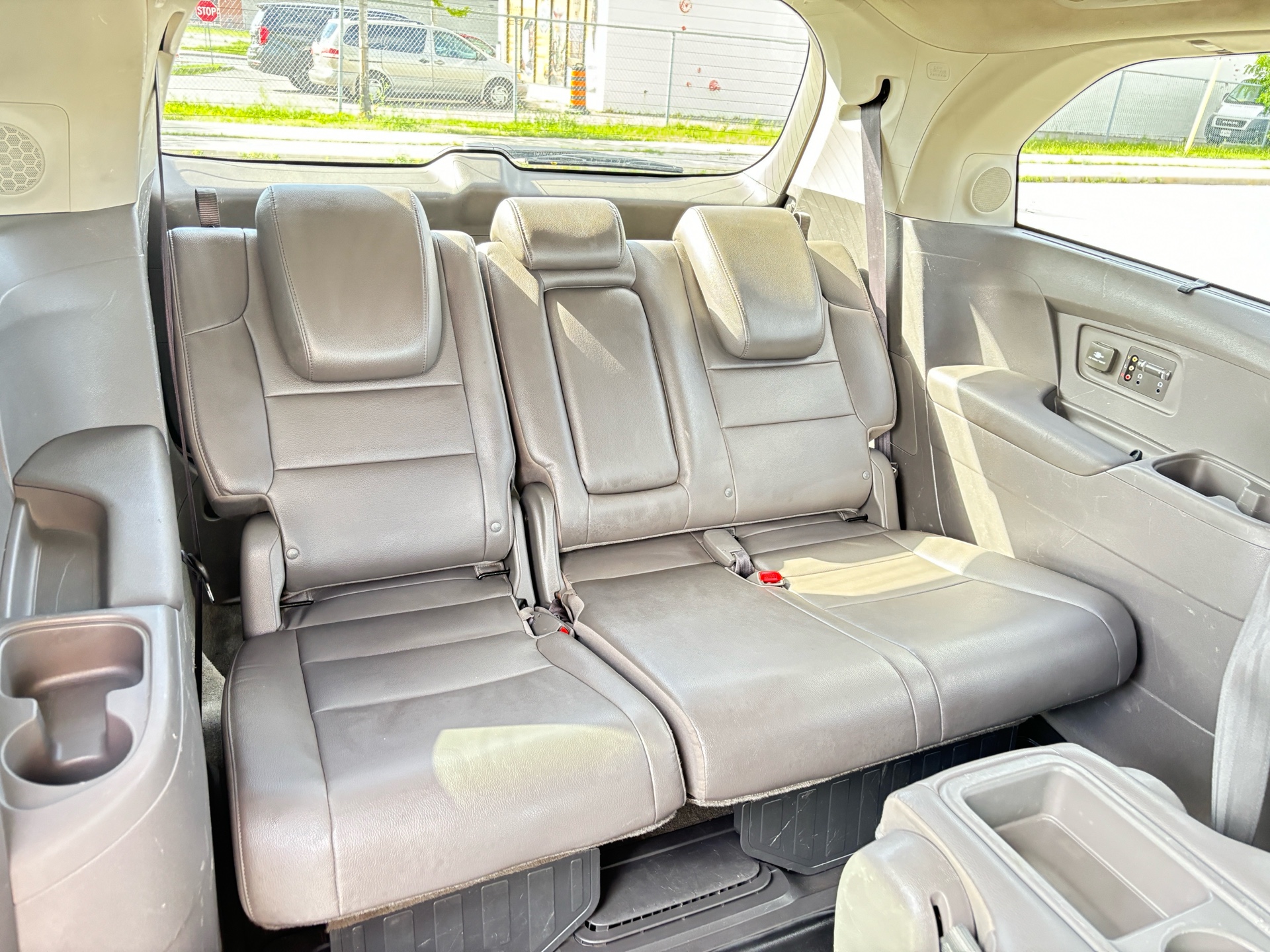 /rahmanmotors/2011-Honda-Odyssey-23397848690483158.jpg
