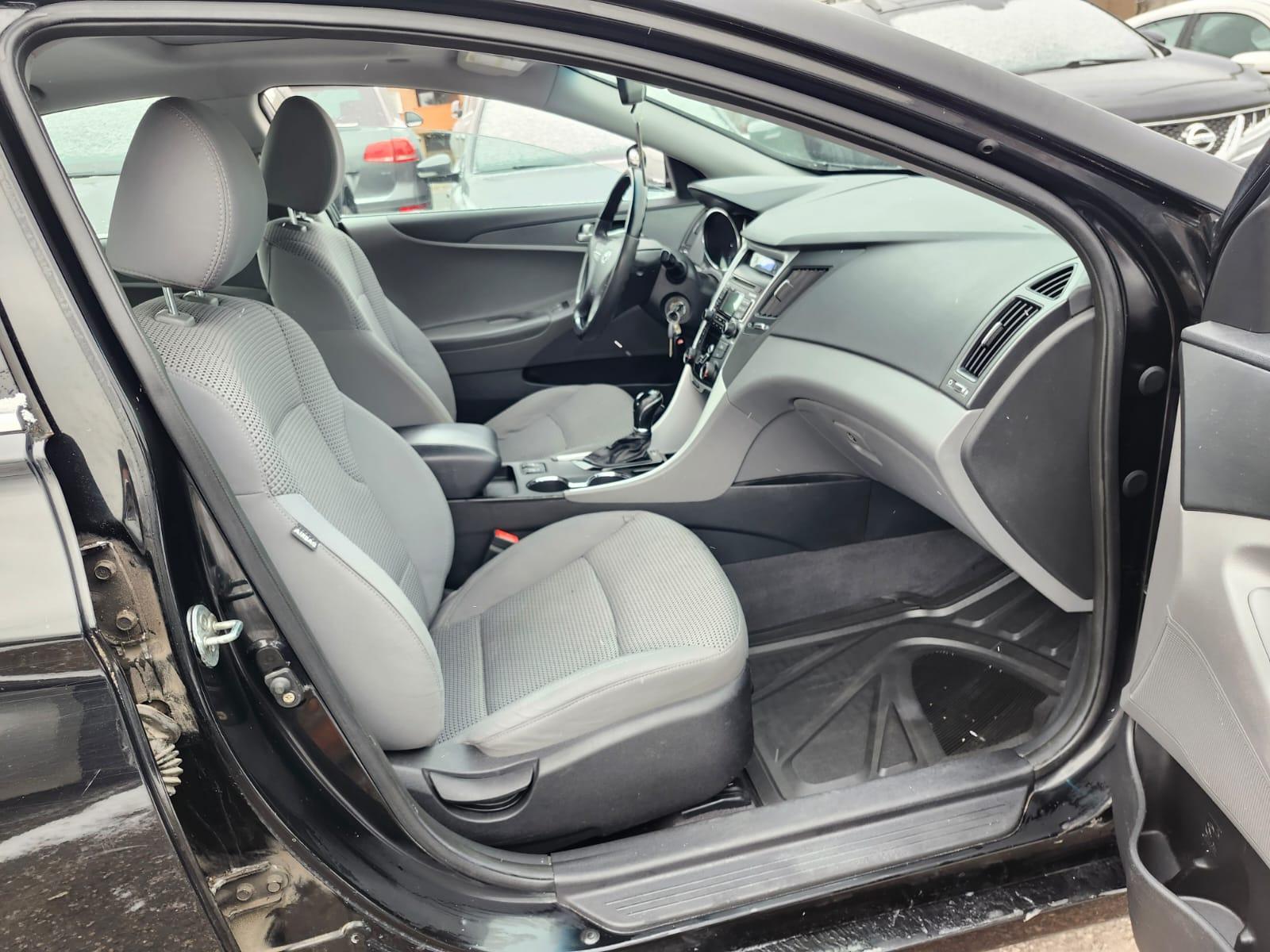 /rahmanmotors/2011-Hyundai-Sonata-11389551122554398.jpg