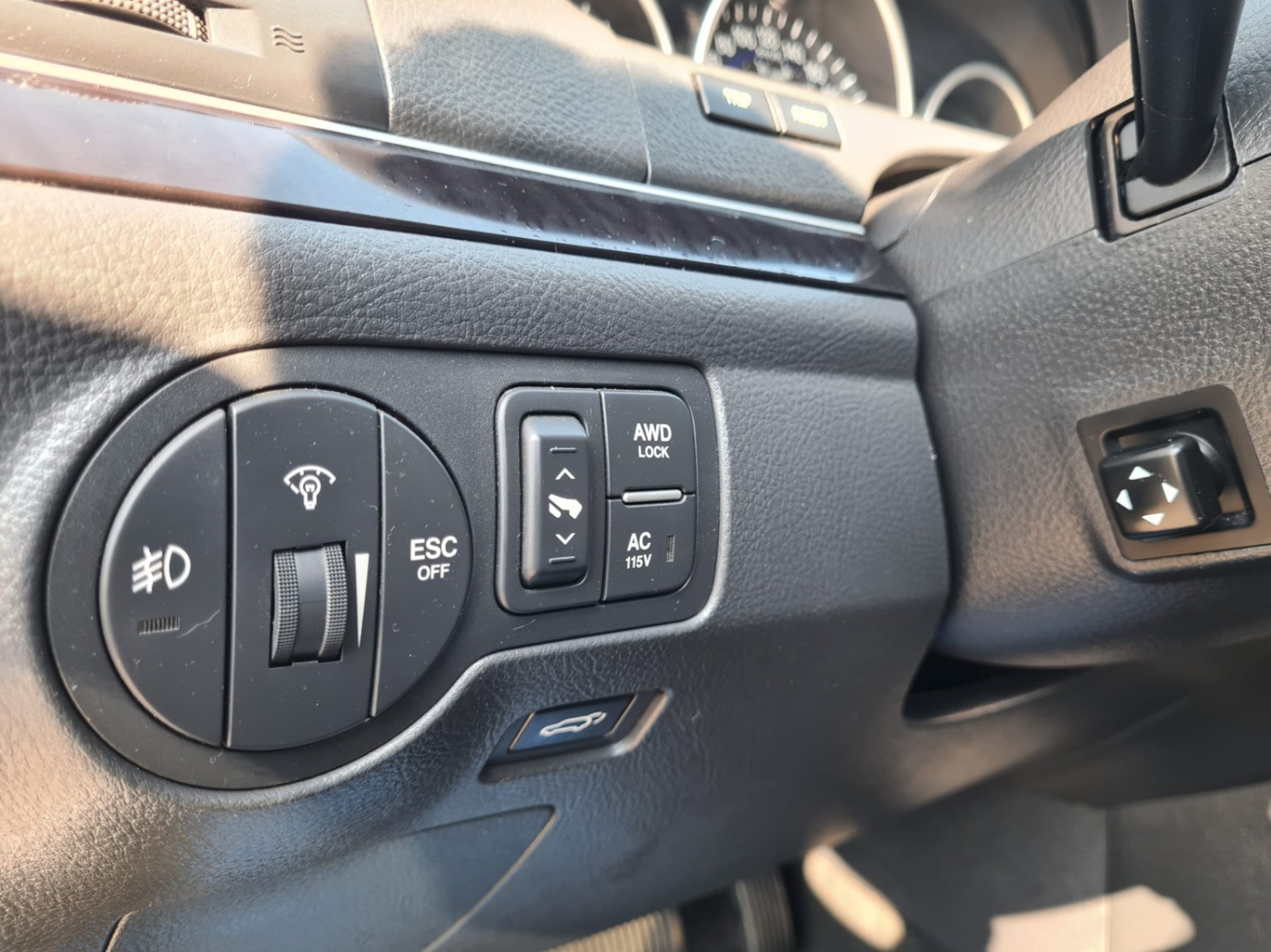 /rahmanmotors/2011-Hyundai-Veracruz-5725299373496446.jpg