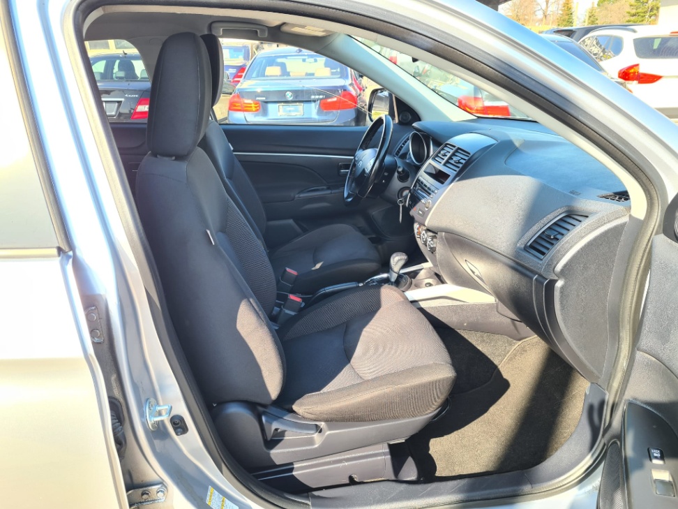 /rahmanmotors/2011-Mitsubishi-RVR-08810278218607426.jpg