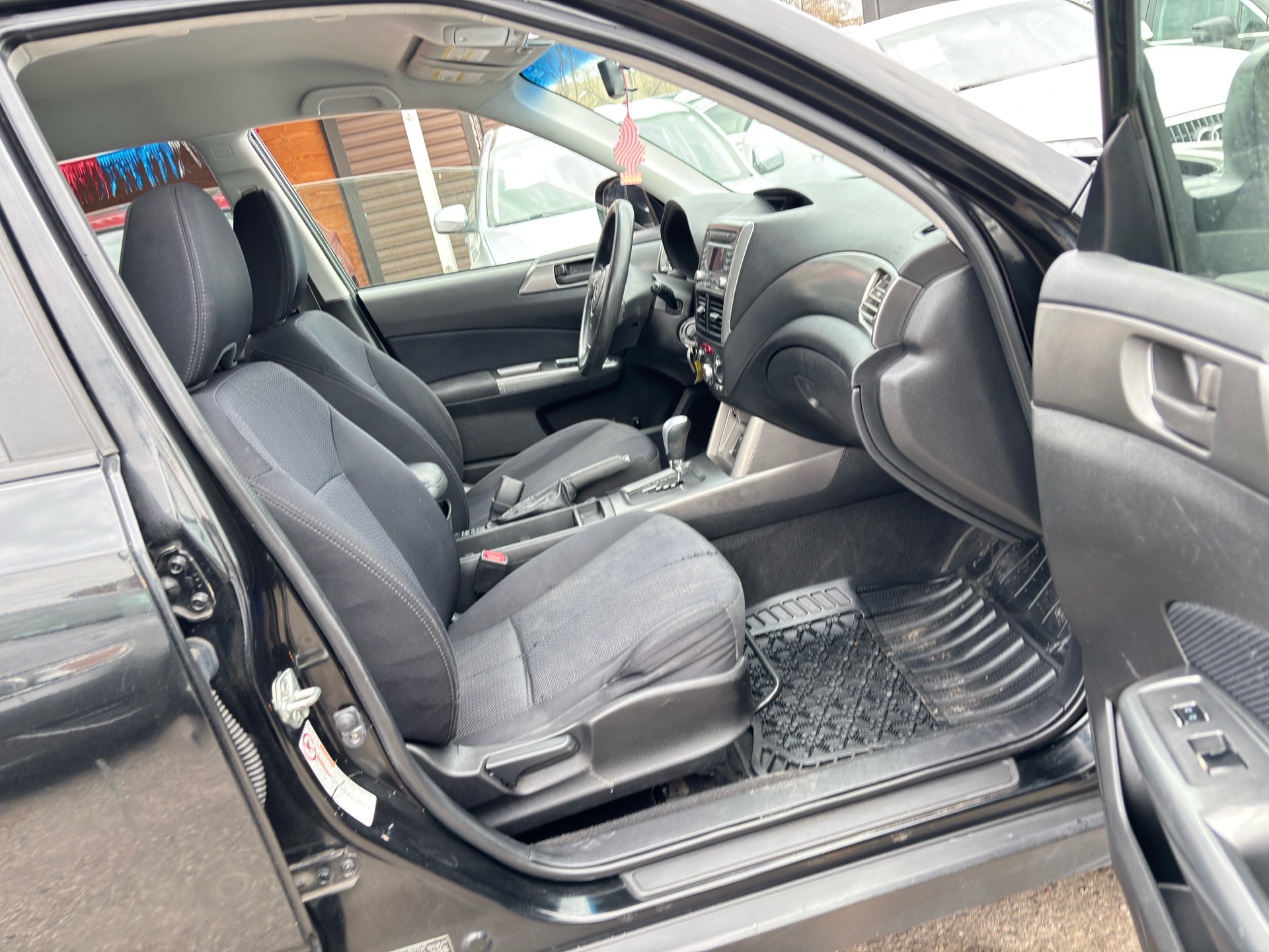 /rahmanmotors/2011-Subaru-Forester-9170976763640717.jpg