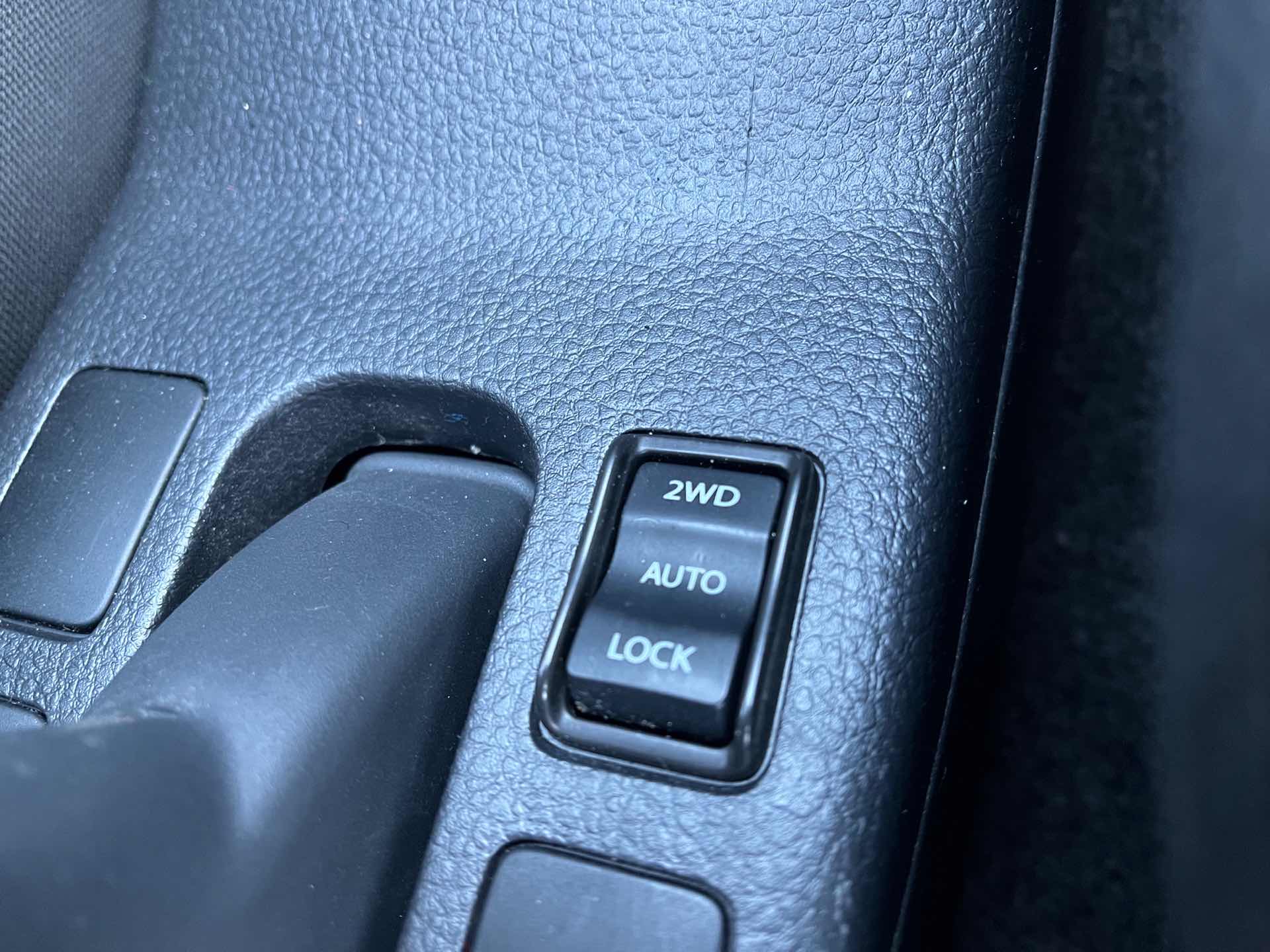 /rahmanmotors/2011-Suzuki-SX4Hatchback-5401358820546125.jpg