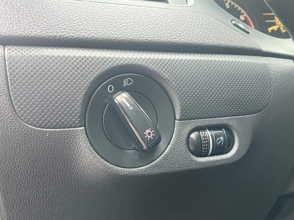 /rahmanmotors/2011-Volkswagen-Jetta-8921125109188448.jpg