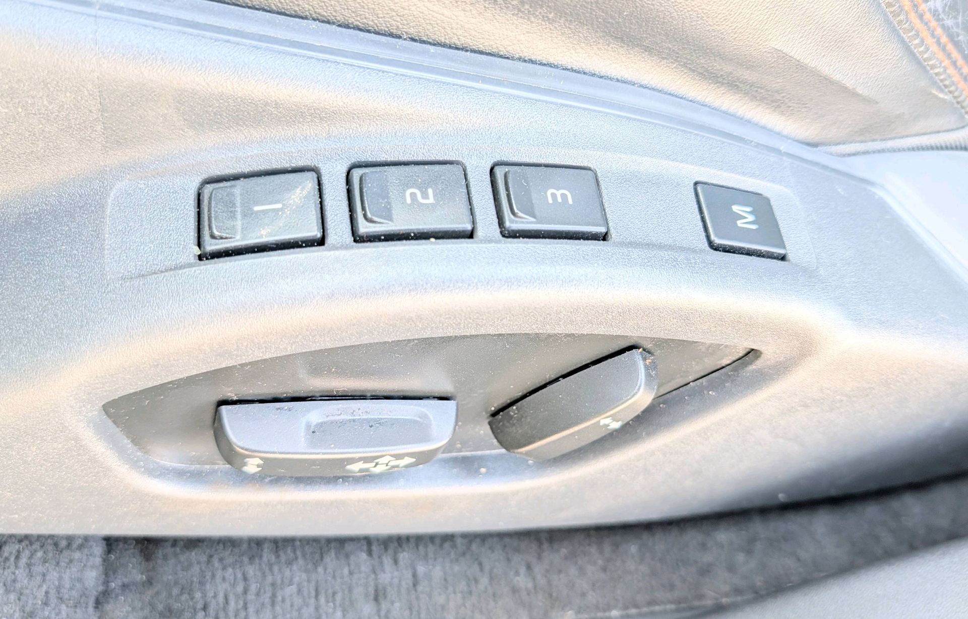 /rahmanmotors/2011-Volvo-XC60-11496495266880724.jpg