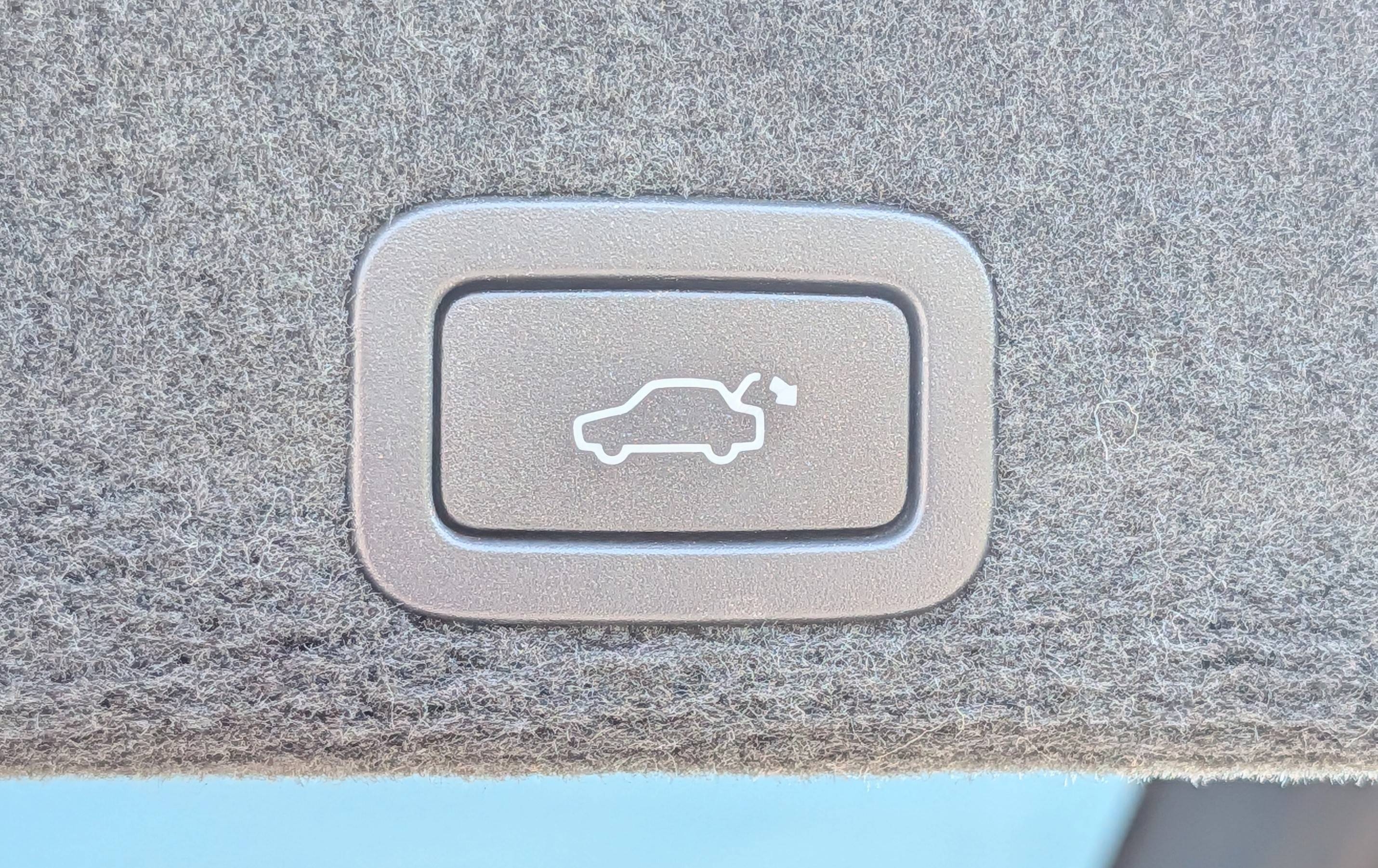 /rahmanmotors/2011-Volvo-XC60-9089948171573219.jpg