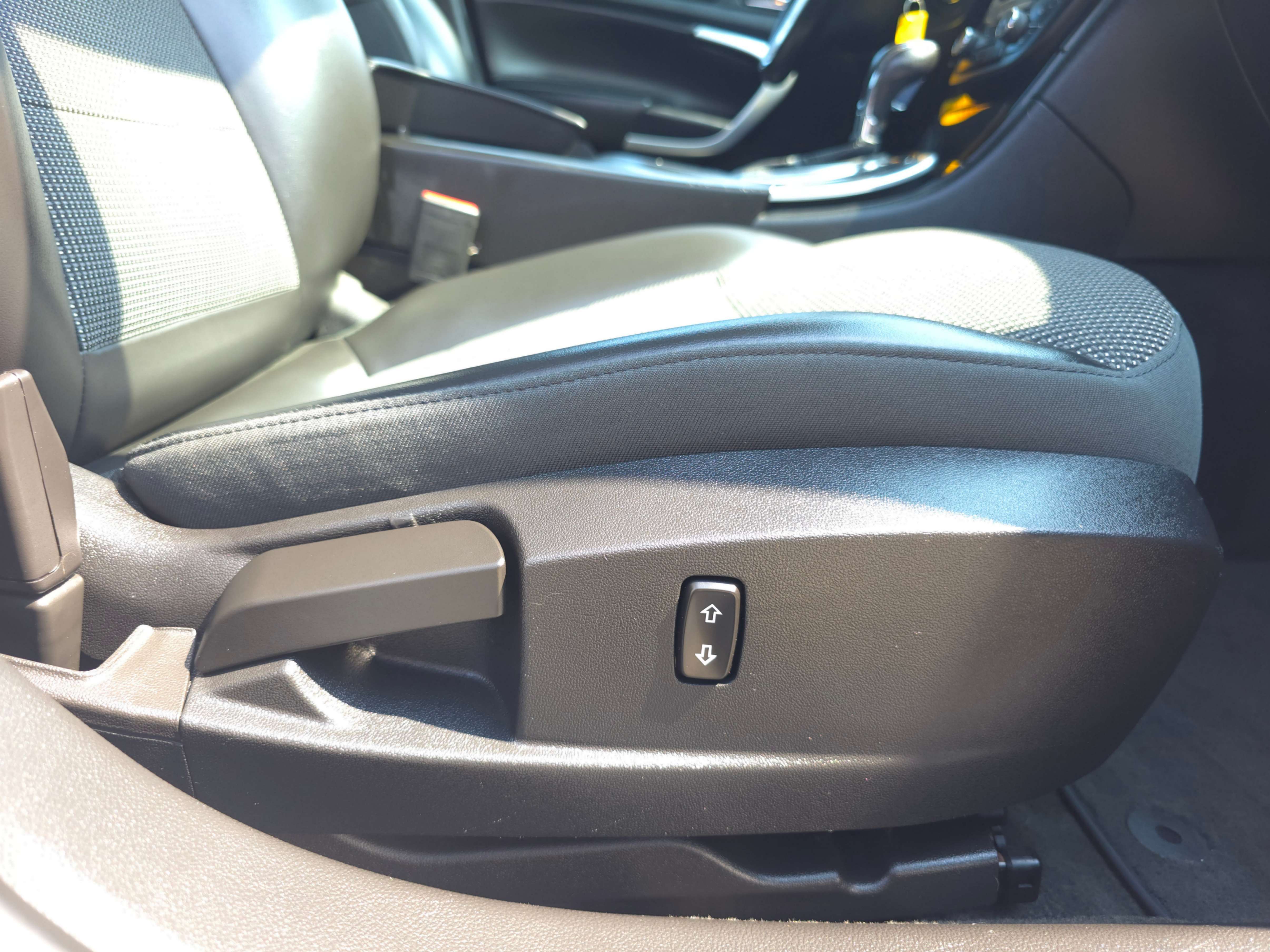 /rahmanmotors/2012-Buick-Regal-21043075168462133.jpg