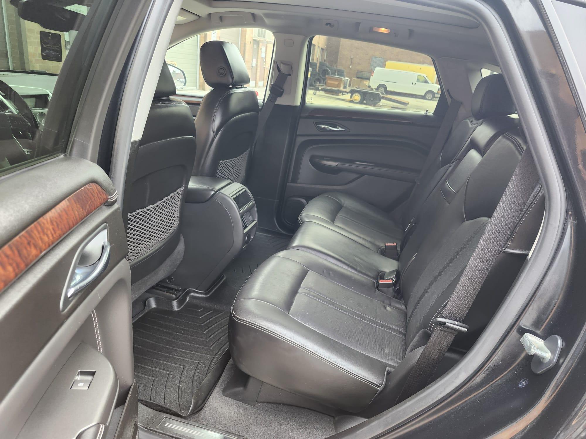 /rahmanmotors/2012-Cadillac-SRX-12289462951486607.jpg