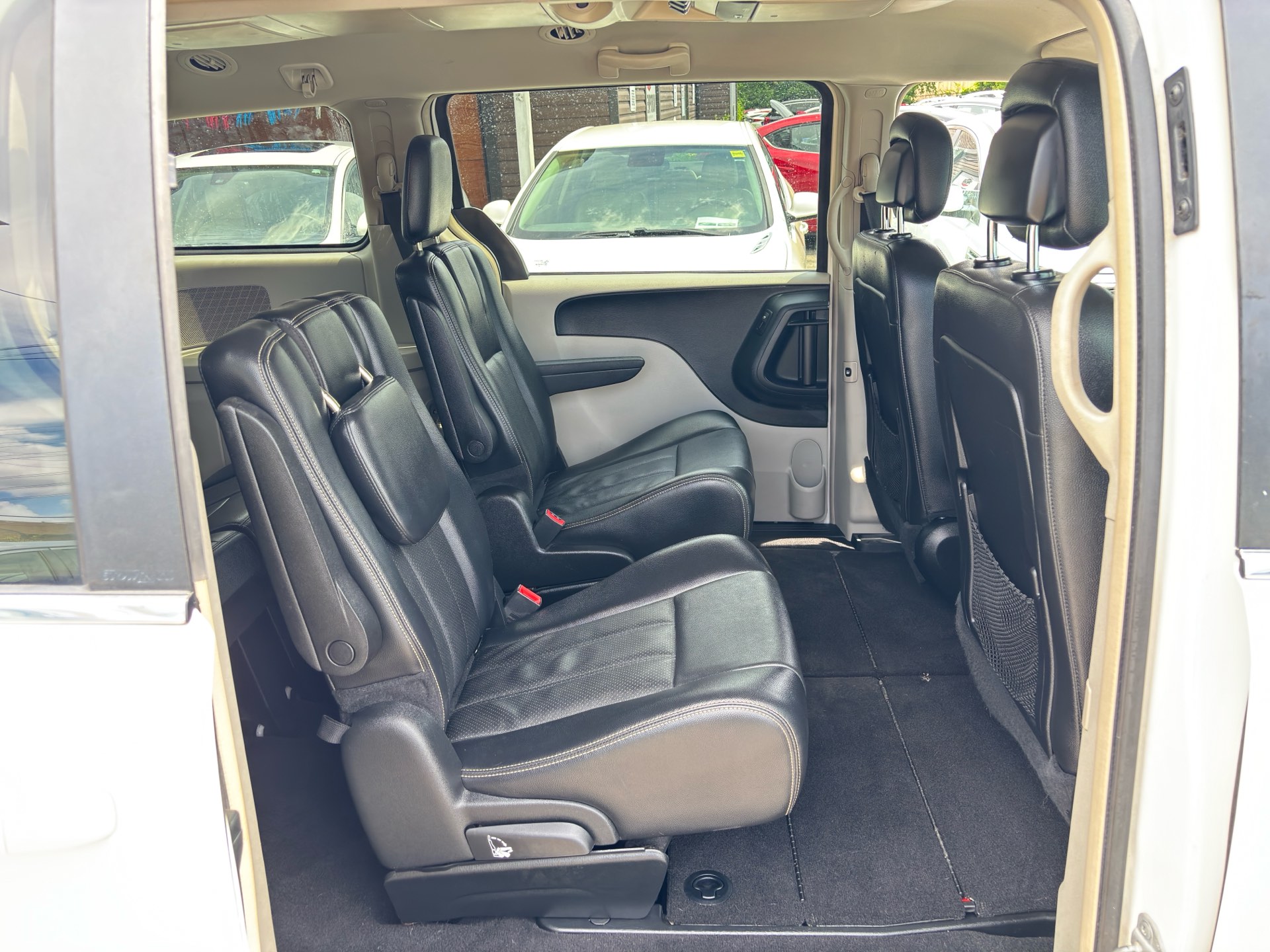 /rahmanmotors/2012-Dodge-GrandCaravan-5486619630022369.jpg