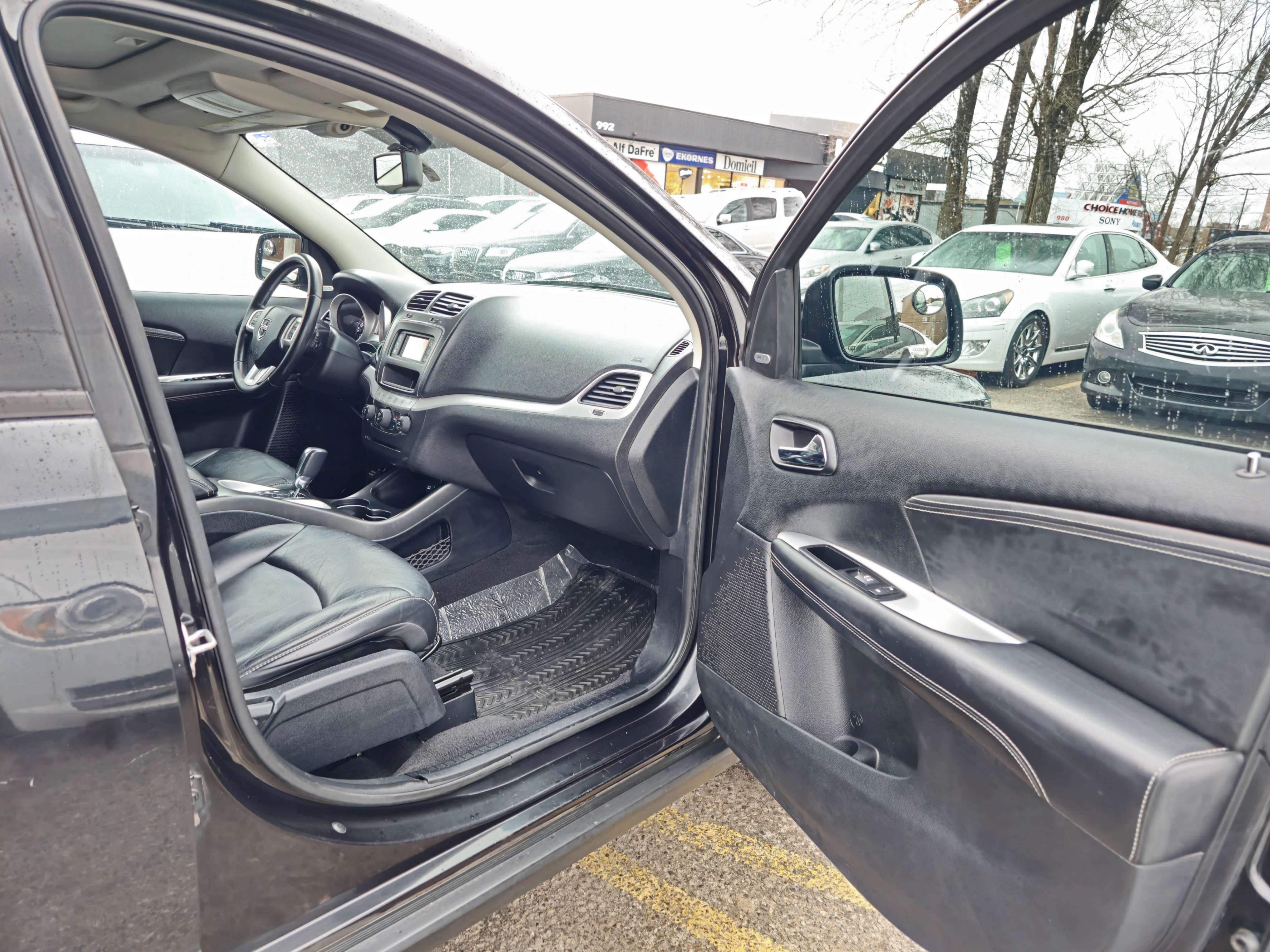 /rahmanmotors/2012-Dodge-Journey-008527489160510049.jpg