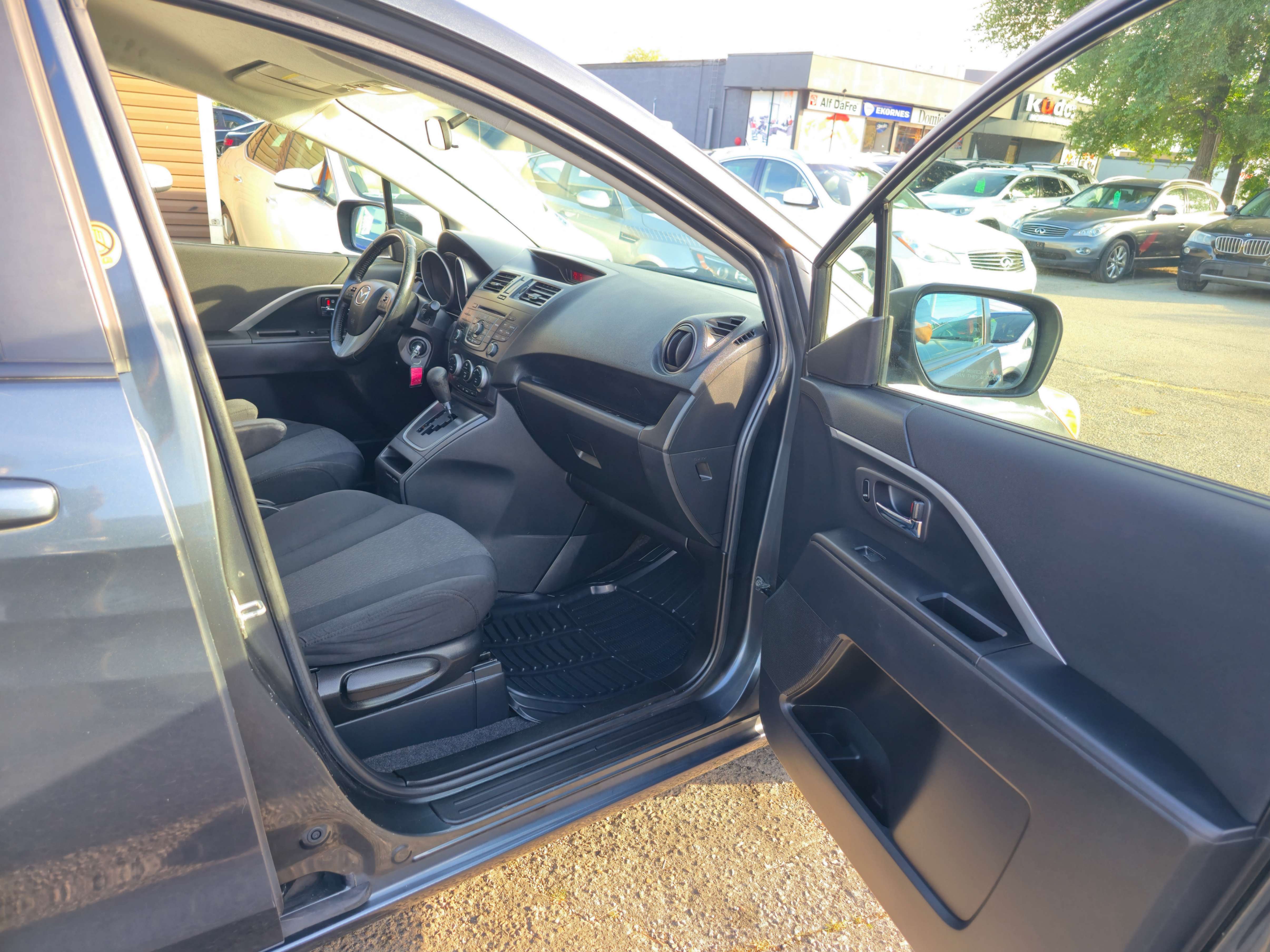 /rahmanmotors/2012-Mazda-Mazda5-3058620380846129.jpg