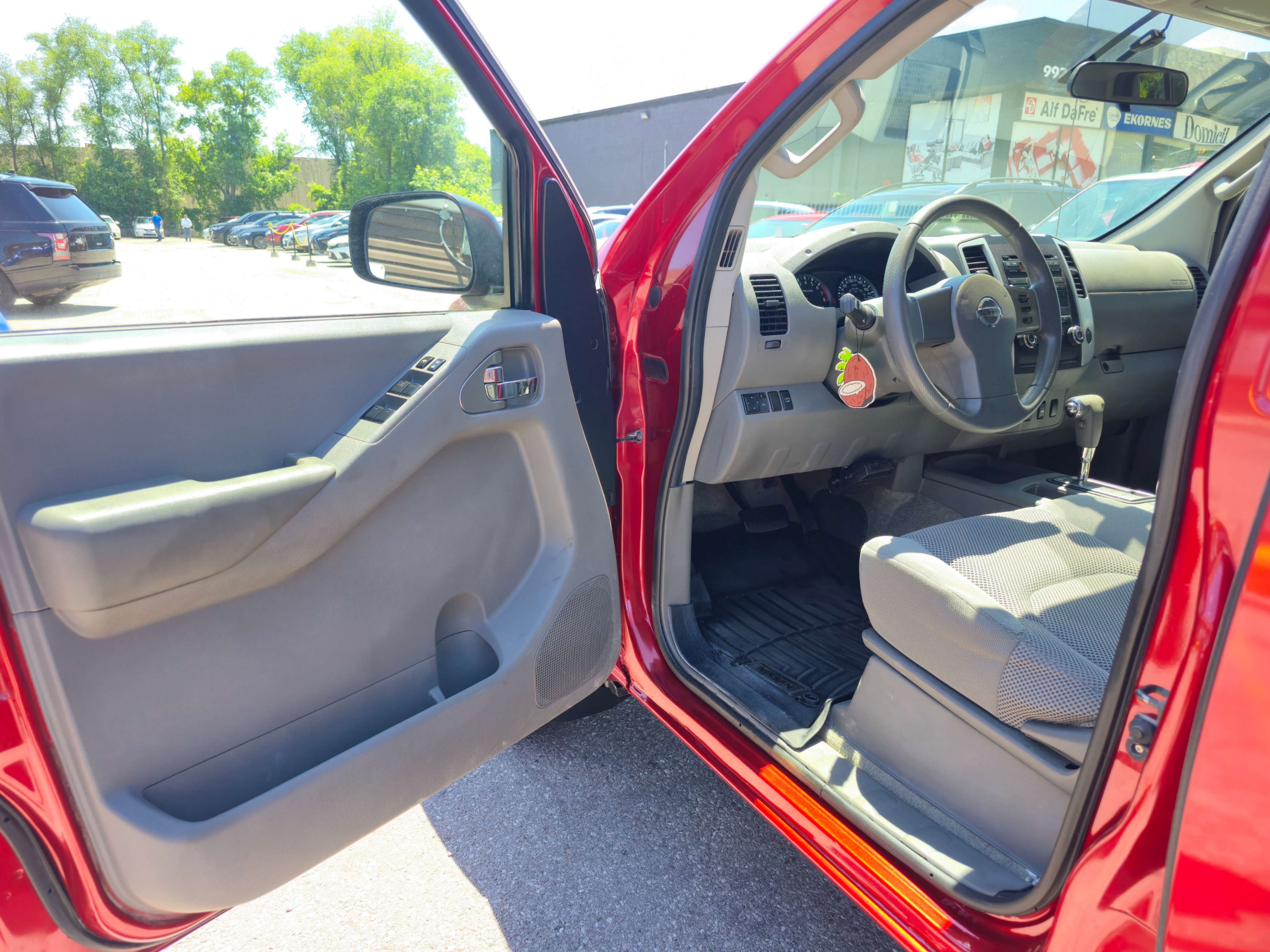 /rahmanmotors/2012-Nissan-Frontier-3419855043843929.jpg