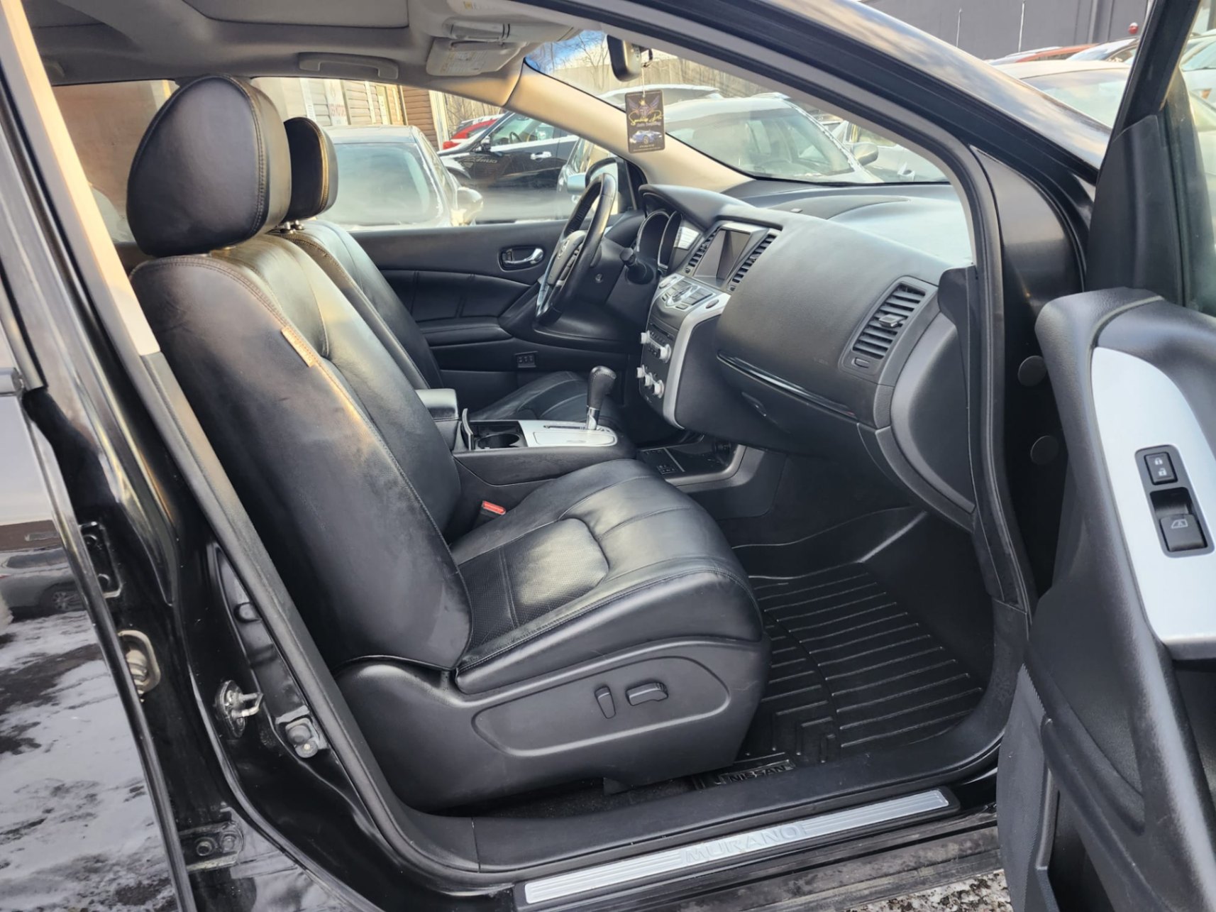 /rahmanmotors/2012-Nissan-Murano-027394318590116873.jpg