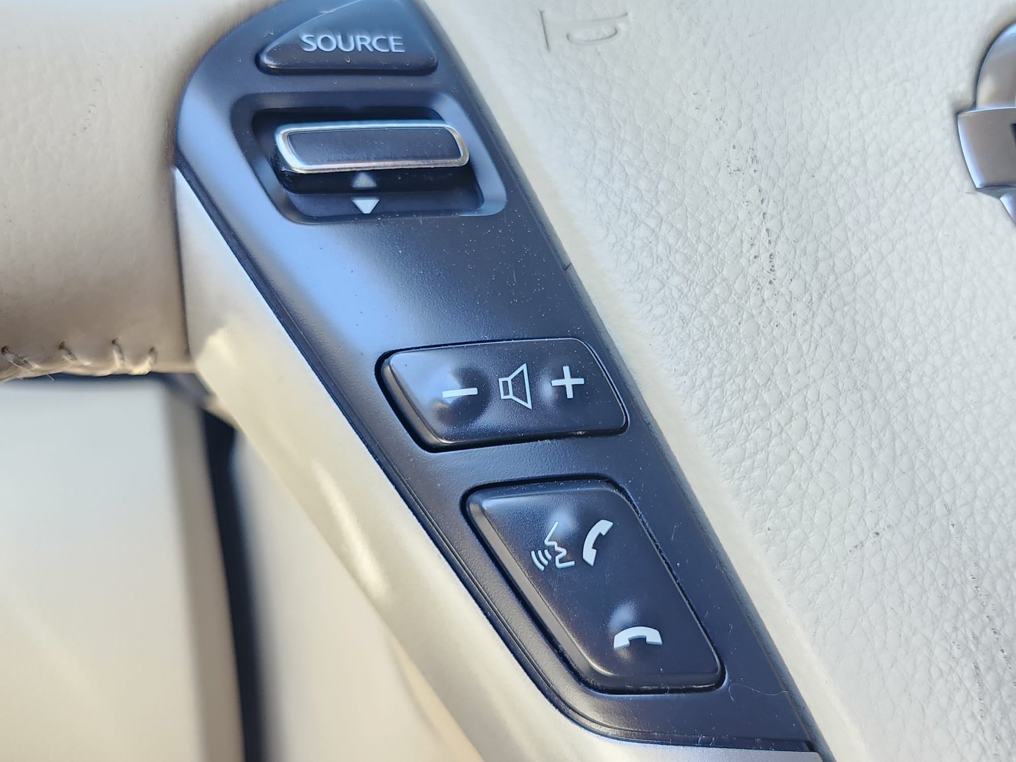 /rahmanmotors/2012-Nissan-Quest-21615515657977435.jpg