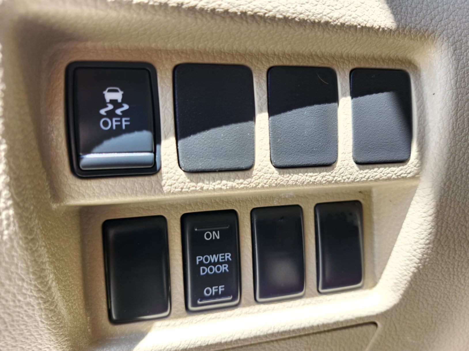 /rahmanmotors/2012-Nissan-Quest-9876166267718631.jpg