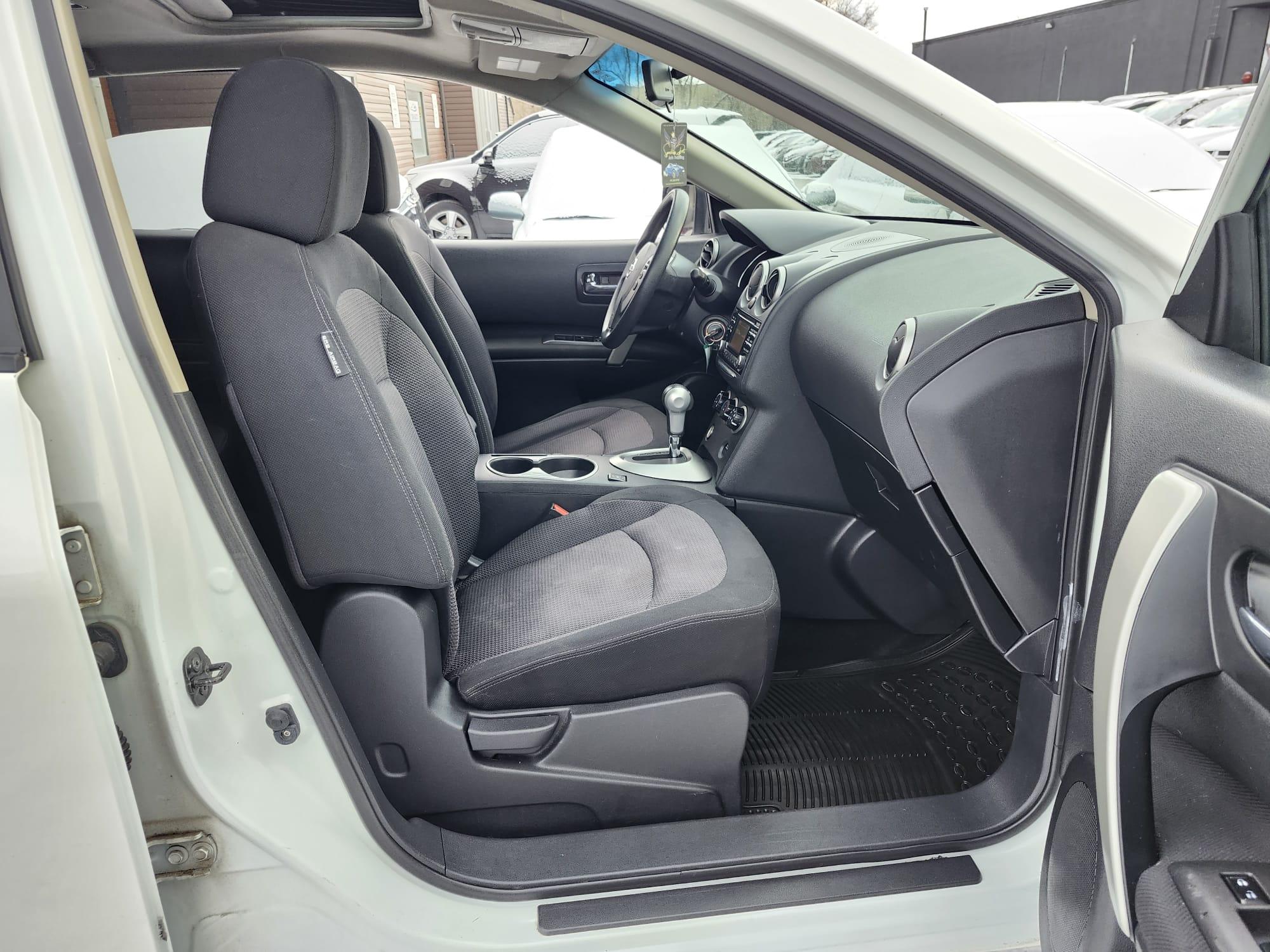 /rahmanmotors/2012-Nissan-Rogue-27576703645891243.jpg