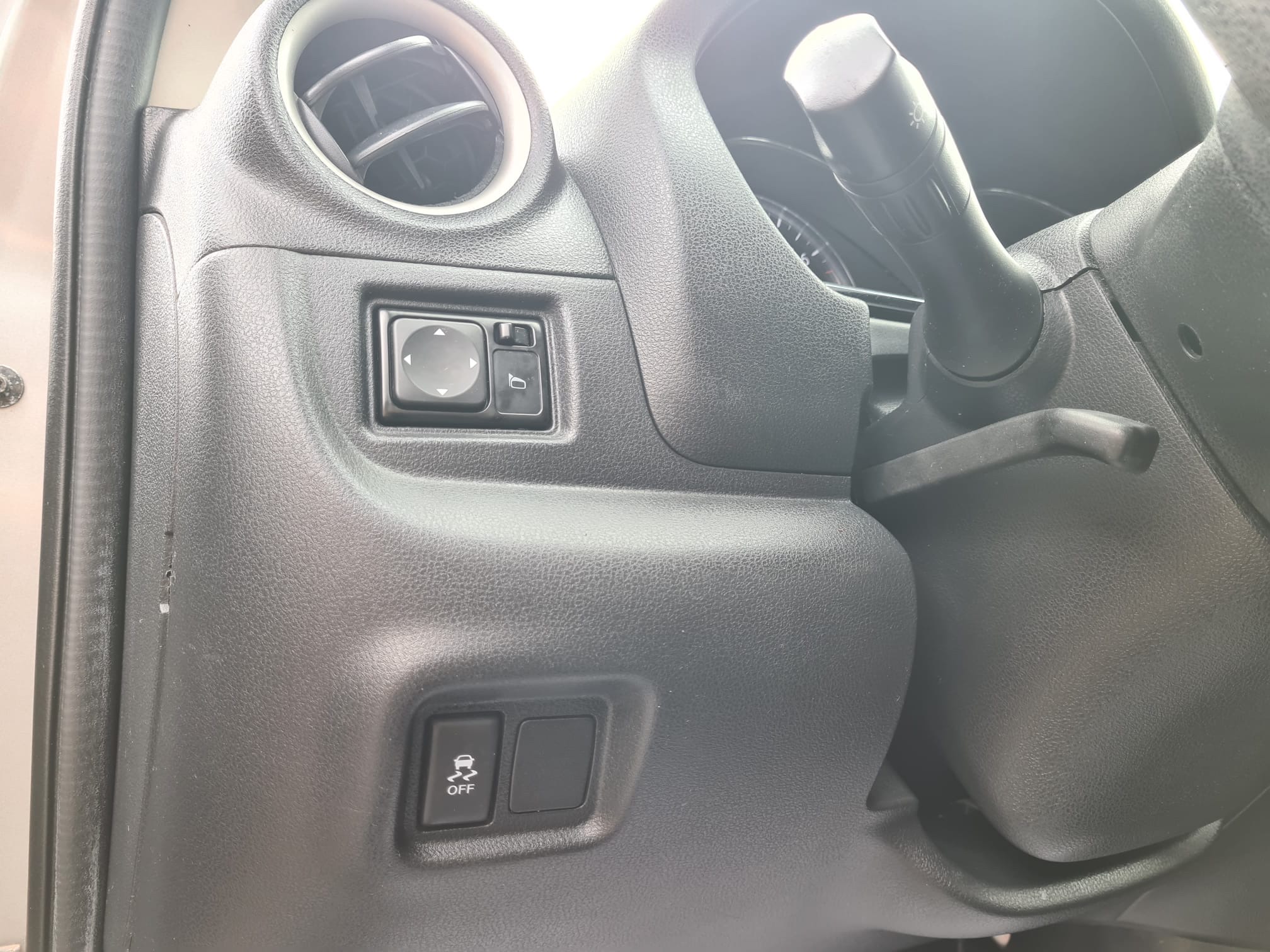 /rahmanmotors/2012-Nissan-Versa-09503845278440148.jpg