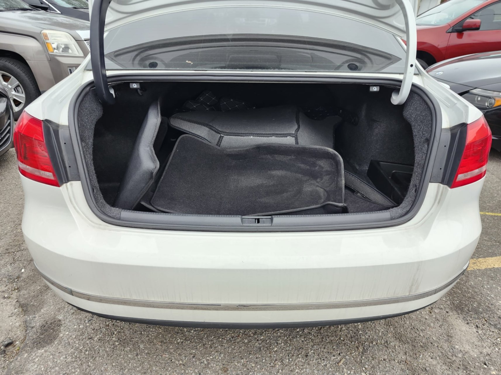 /rahmanmotors/2012-Volkswagen-Passat-0578085647089055.jpg