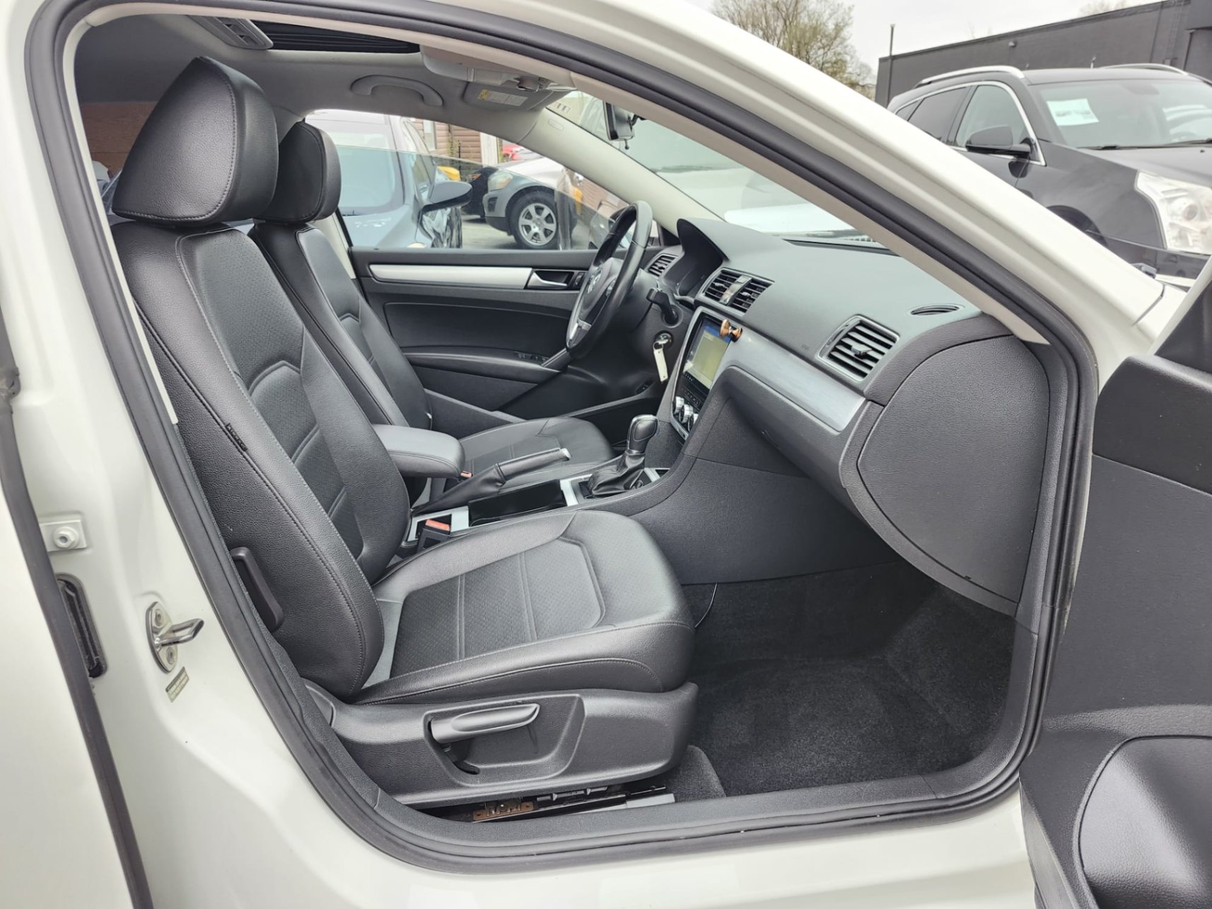 /rahmanmotors/2012-Volkswagen-Passat-5129611360578492.jpg