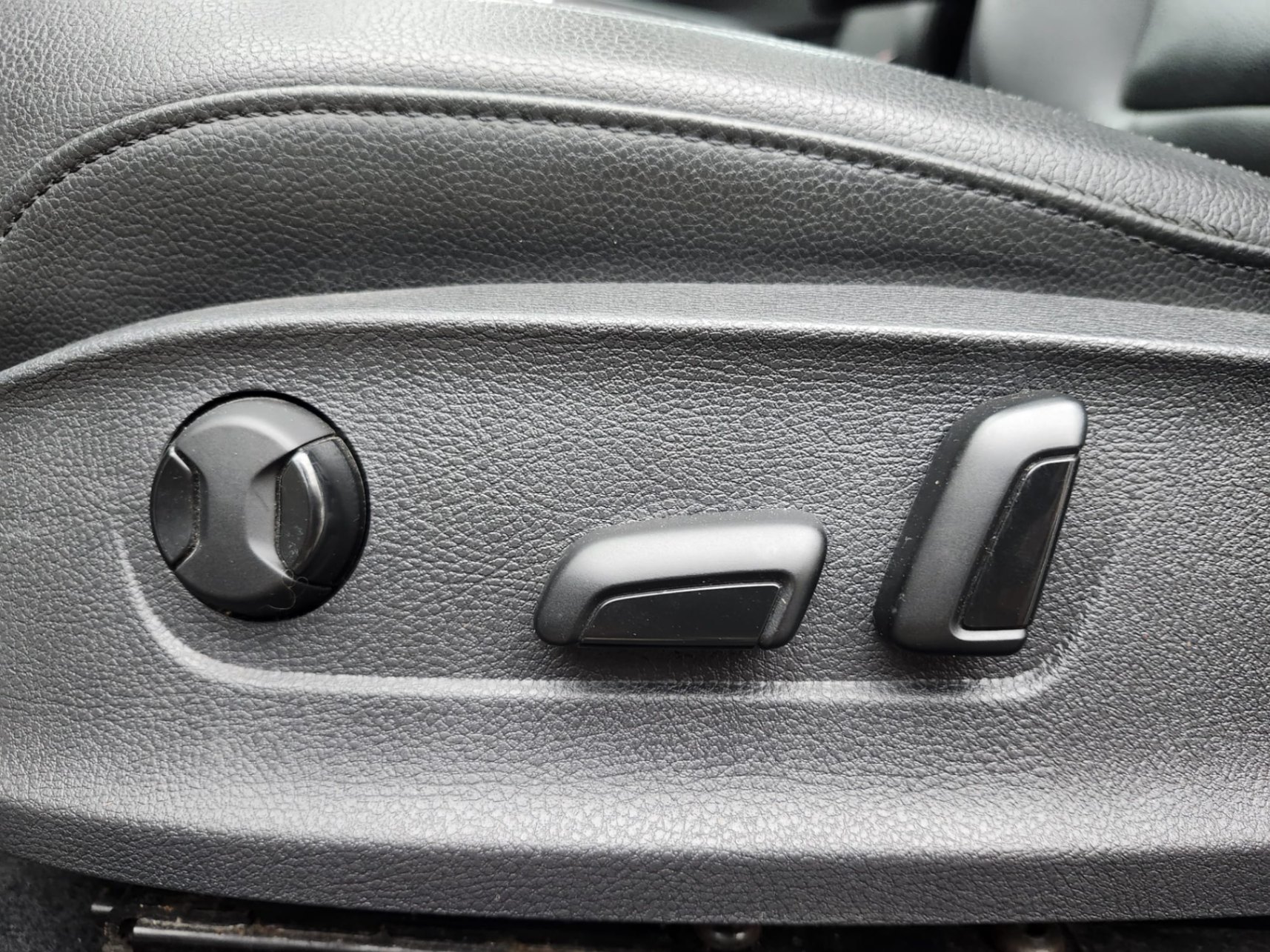 /rahmanmotors/2012-Volkswagen-Passat-6300027672555941.jpg