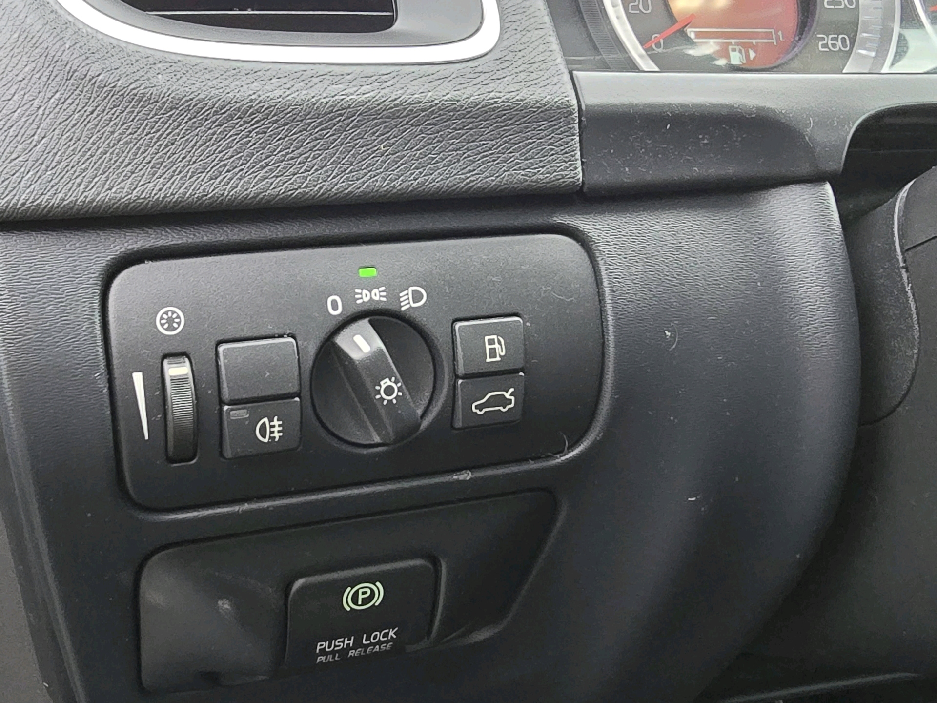 /rahmanmotors/2012-Volvo-S60-1534649473013816.jpg
