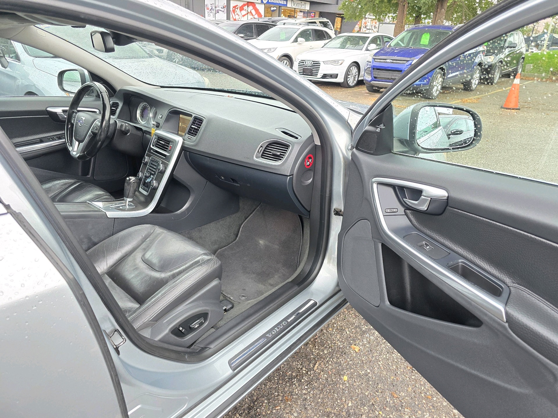 /rahmanmotors/2012-Volvo-S60-49687650425626684.jpg