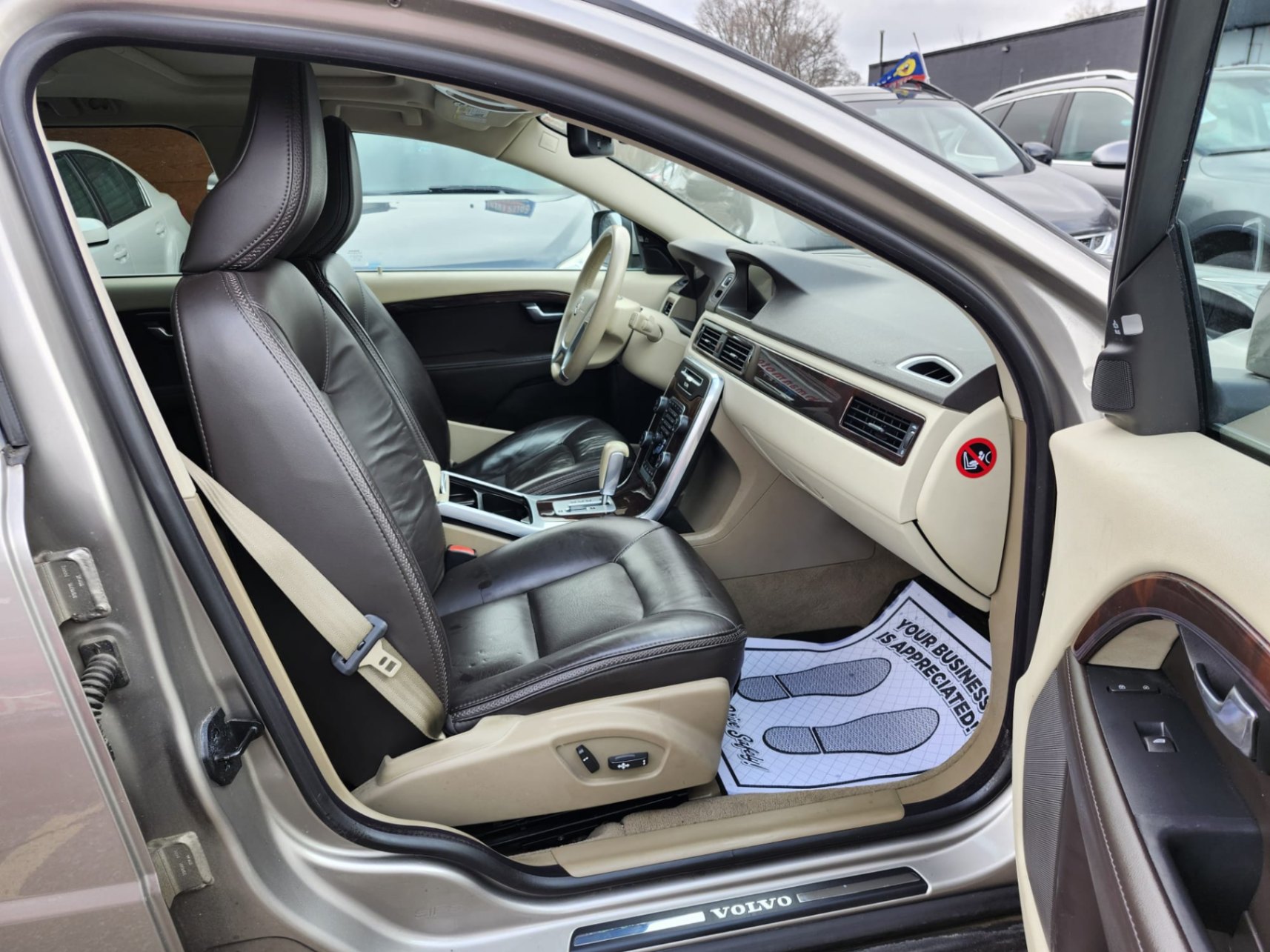 /rahmanmotors/2012-Volvo-XC70-4069299942299893.jpg