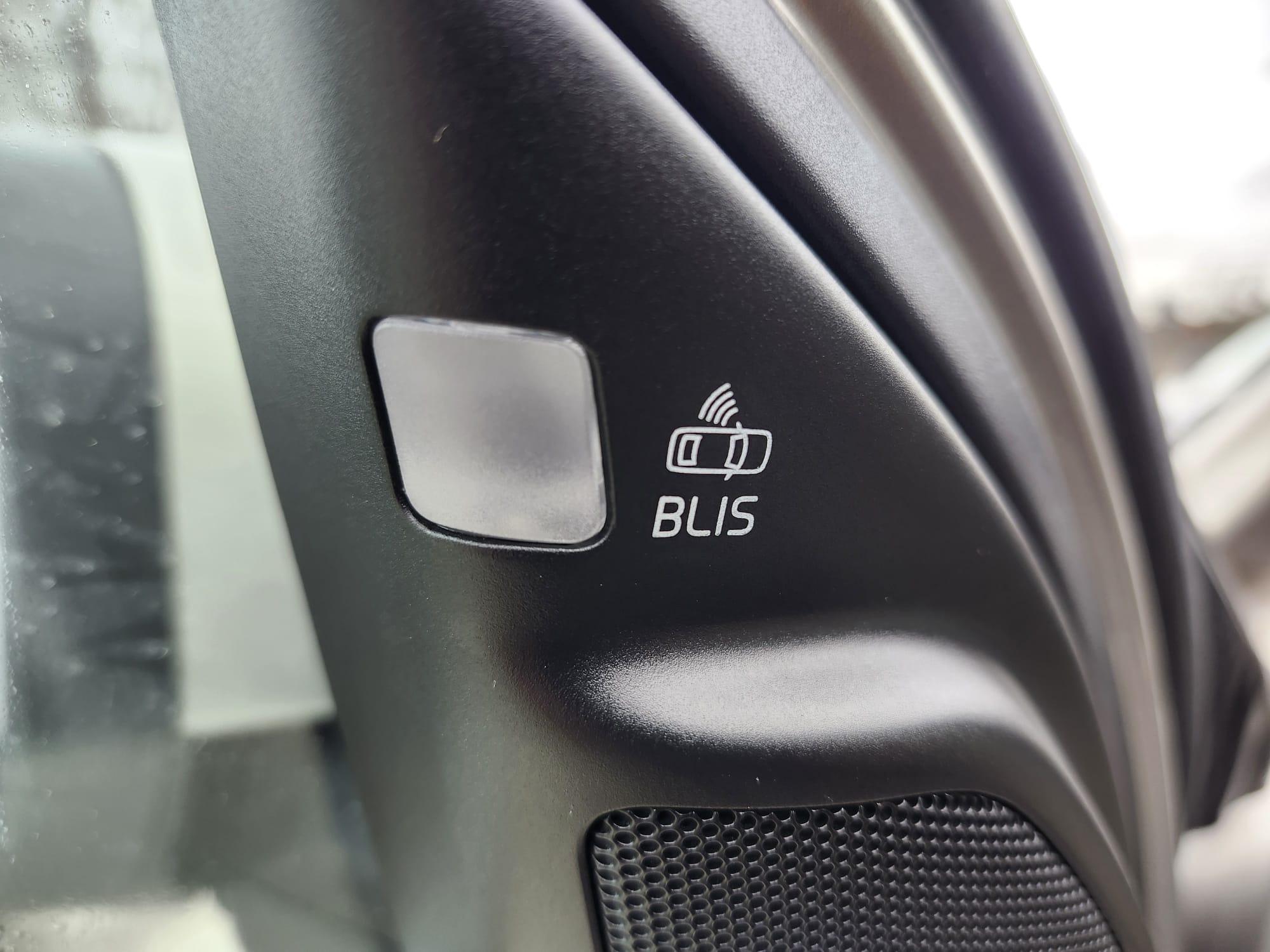 /rahmanmotors/2012-Volvo-XC70-4814233185161956.jpg