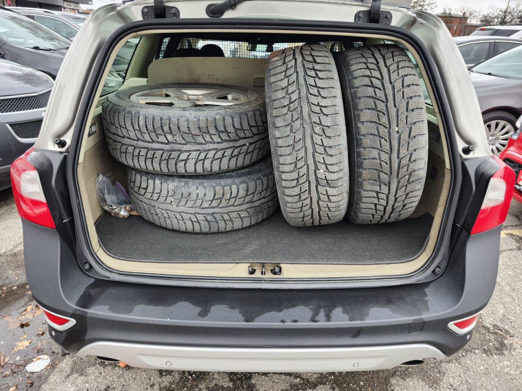 /rahmanmotors/2012-Volvo-XC70-7509336656232377.jpg