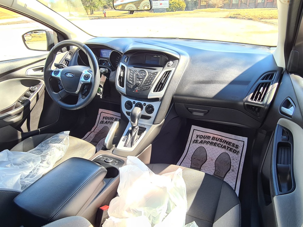/rahmanmotors/2013-Ford-Focus-26260824679717554.jpg