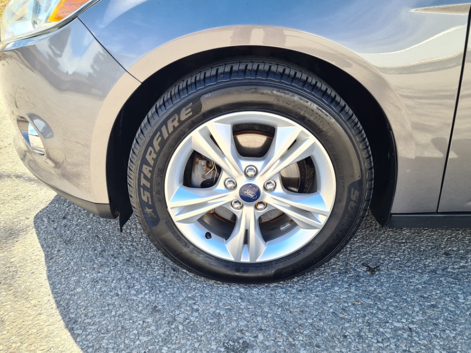 /rahmanmotors/2013-Ford-Focus-7617877995782987.jpg