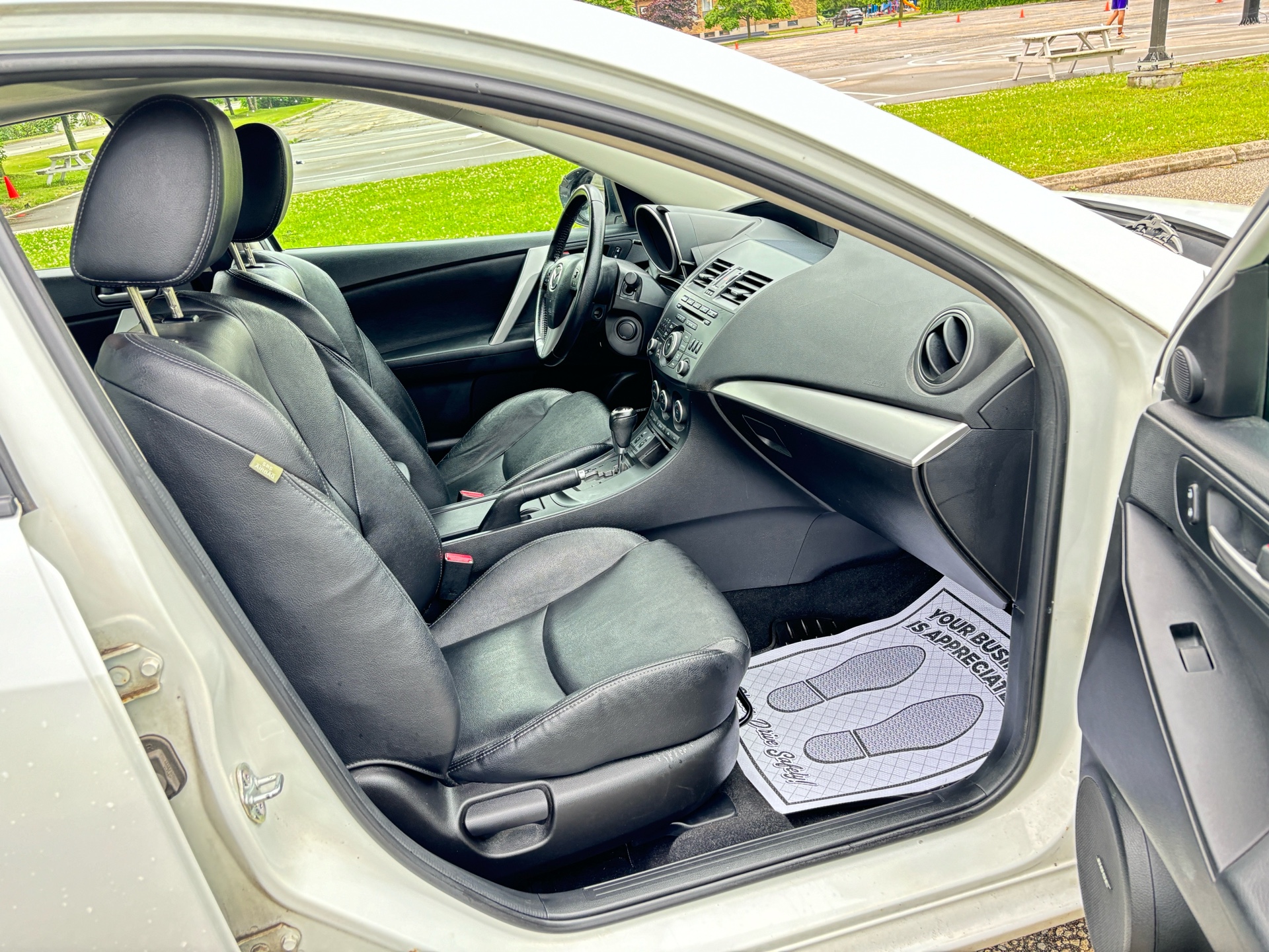 /rahmanmotors/2013-Mazda-Mazda3-5410829887929298.jpg