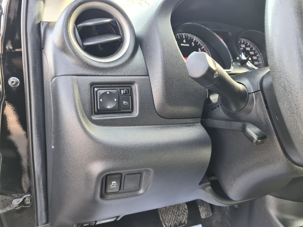/rahmanmotors/2013-Nissan-Versa-3217178457682144.jpg