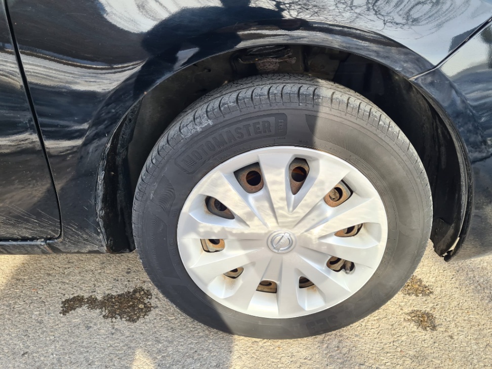/rahmanmotors/2013-Nissan-Versa-46730621460277044.jpg