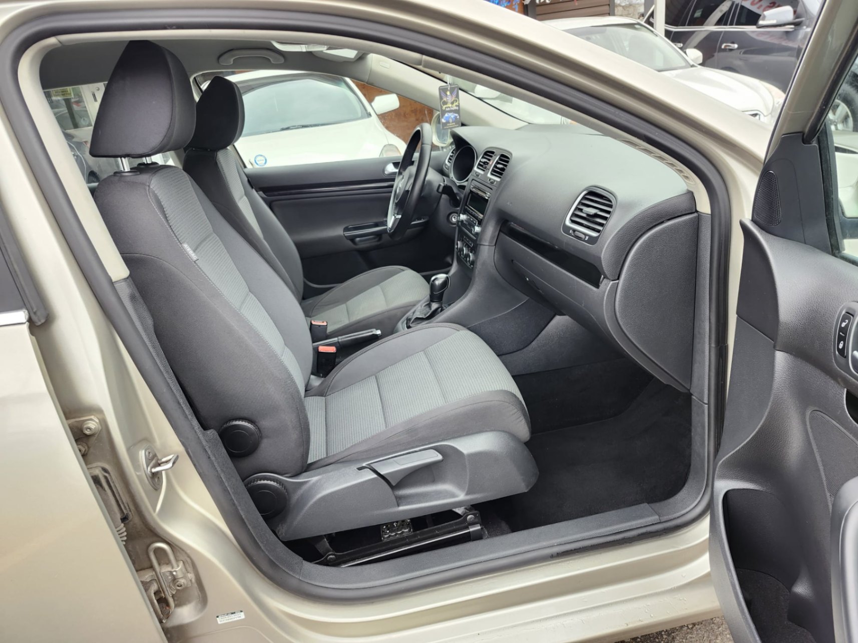 /rahmanmotors/2013-Volkswagen-GolfWagon-5610222101465316.jpg