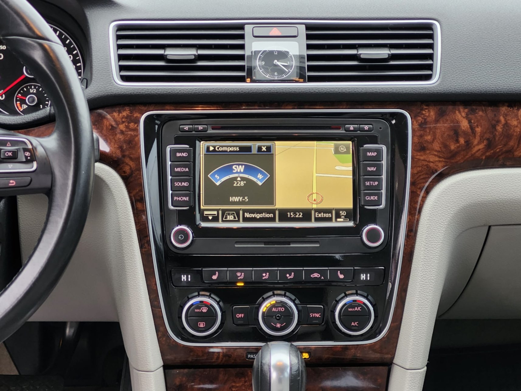 /rahmanmotors/2013-Volkswagen-Passat-21408788124922684.jpg